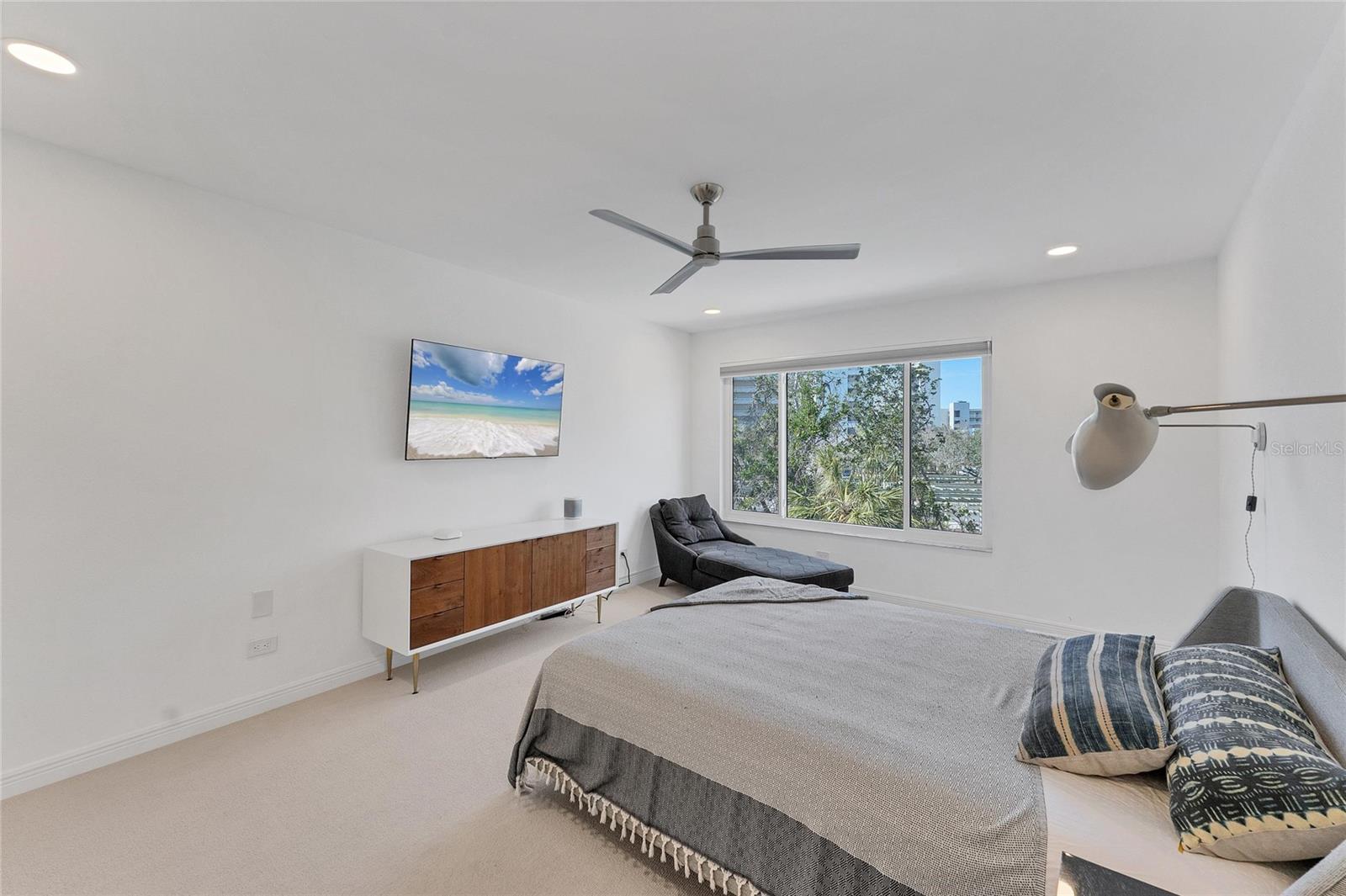 SANDS POINT - Residential