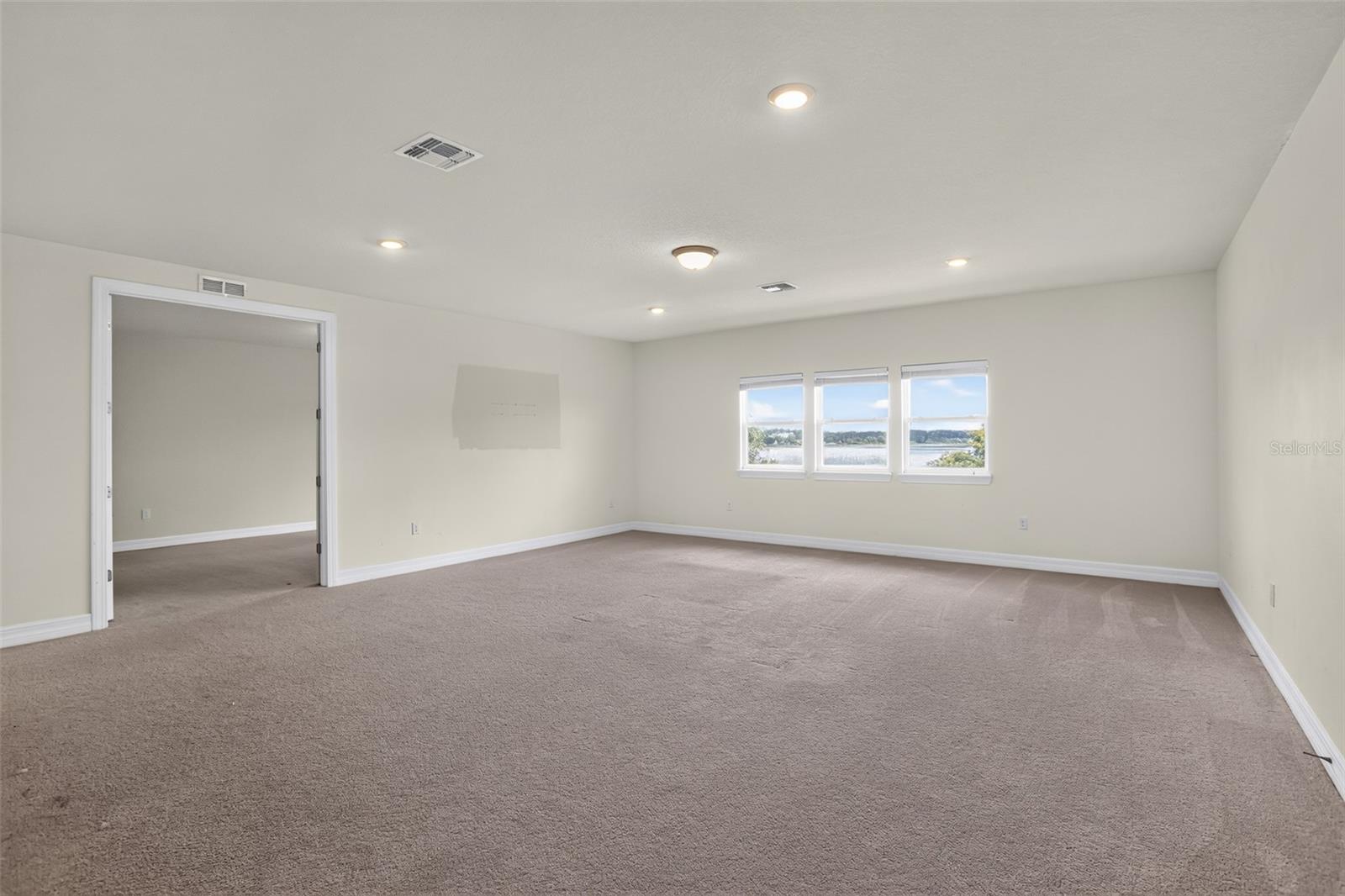 LAKEVIEW PRESERVE - Residential