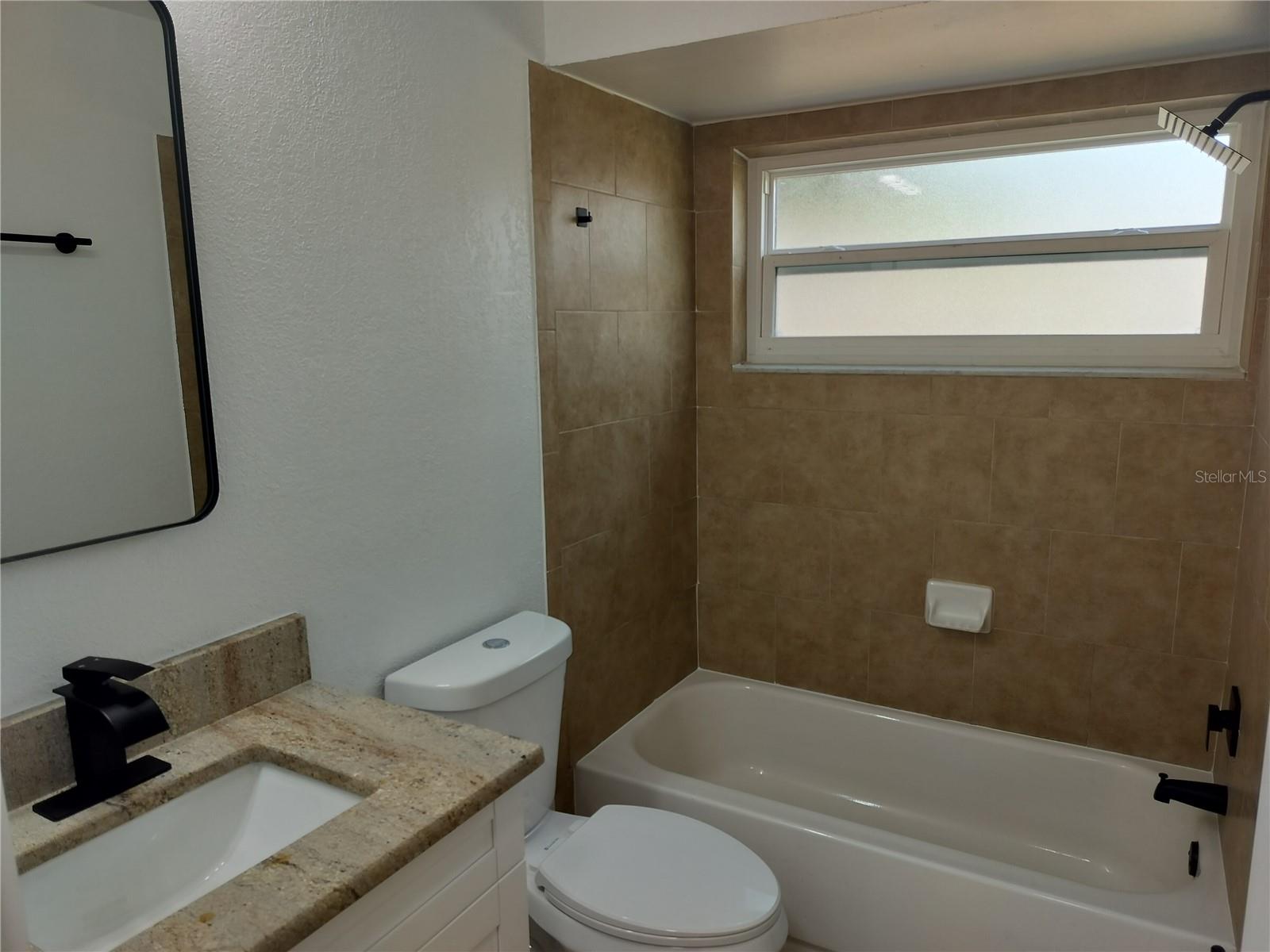 LAKE ST GEORGE-UNIT 1 - Residential