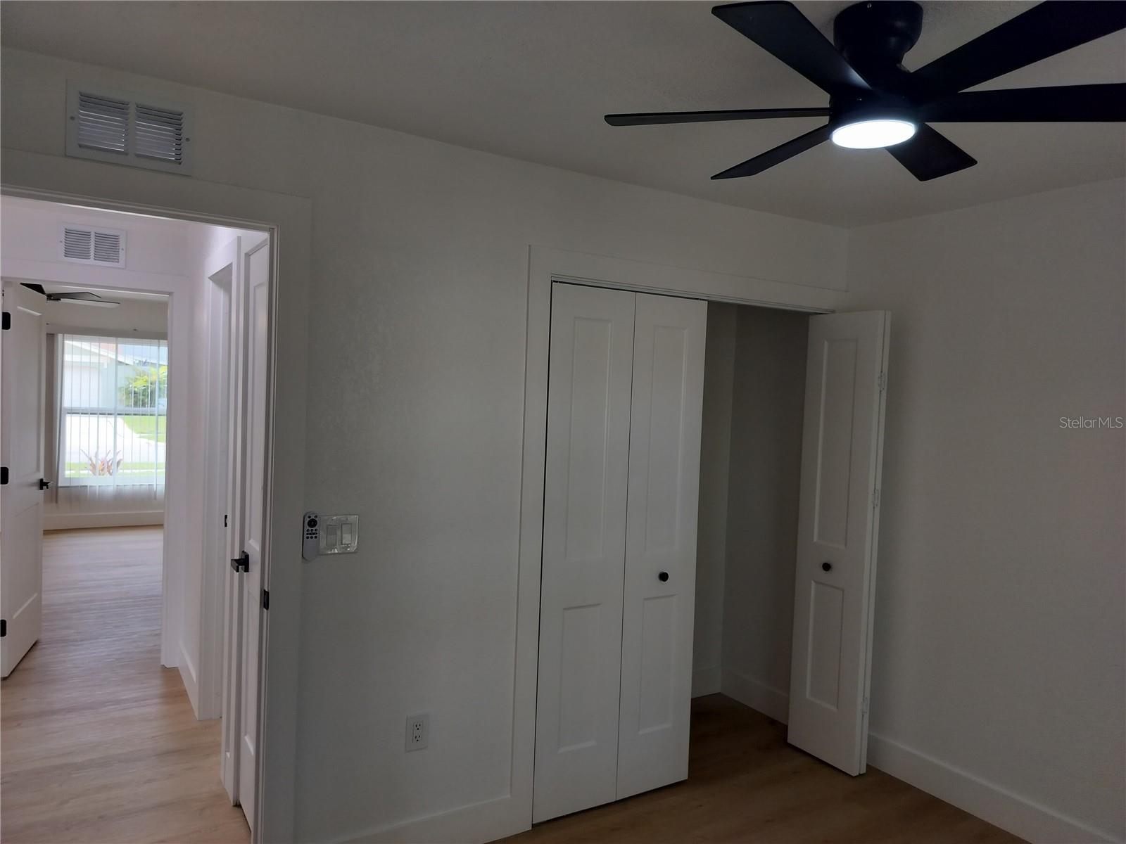 LAKE ST GEORGE-UNIT 1 - Residential