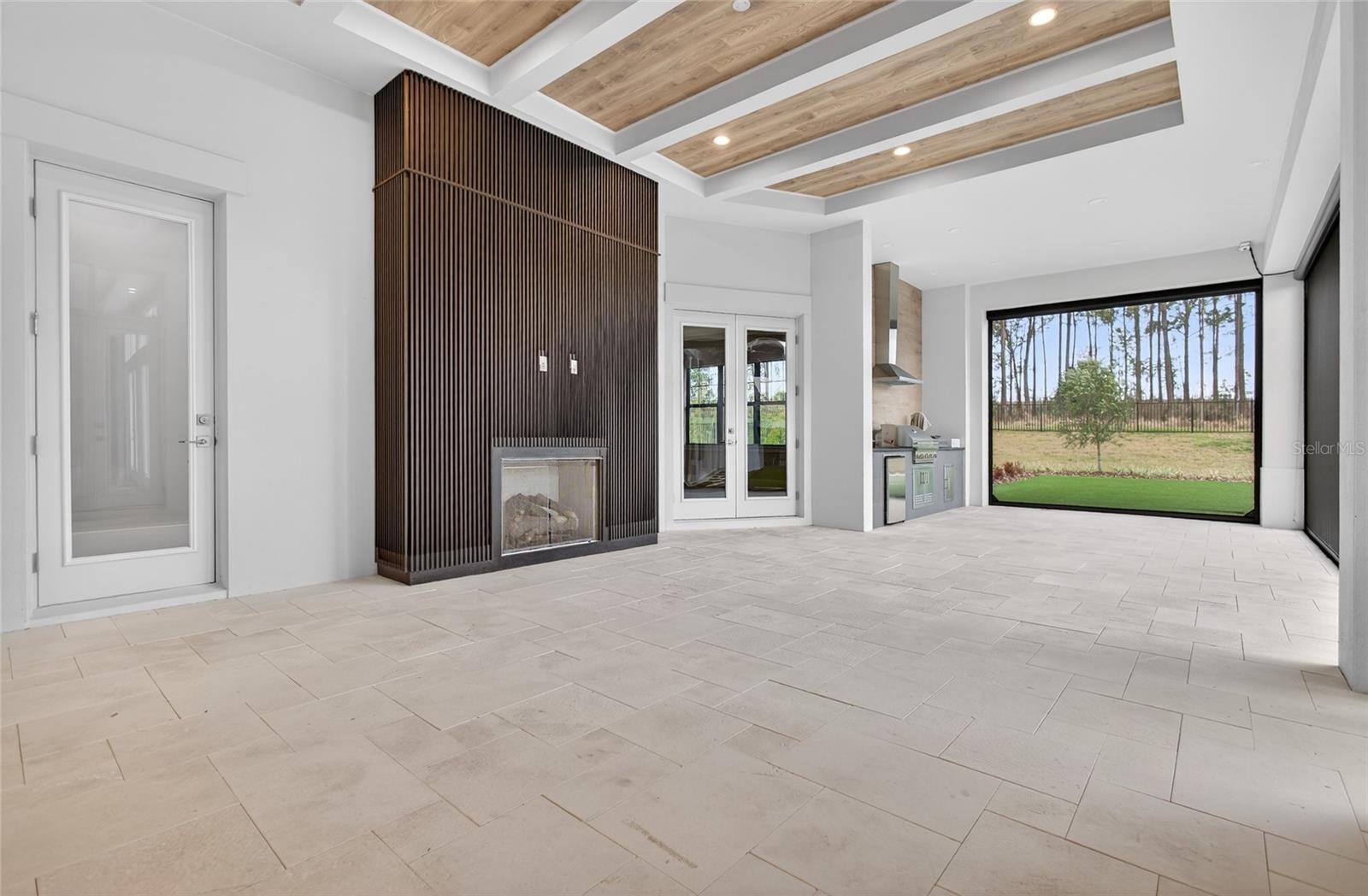 BELLA COLLINA SUB - Residential