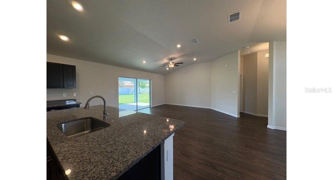 MARION OAKS 10 - Residential