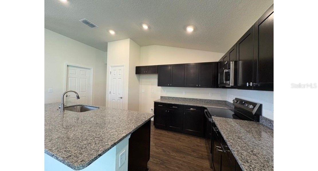 MARION OAKS 10 - Residential