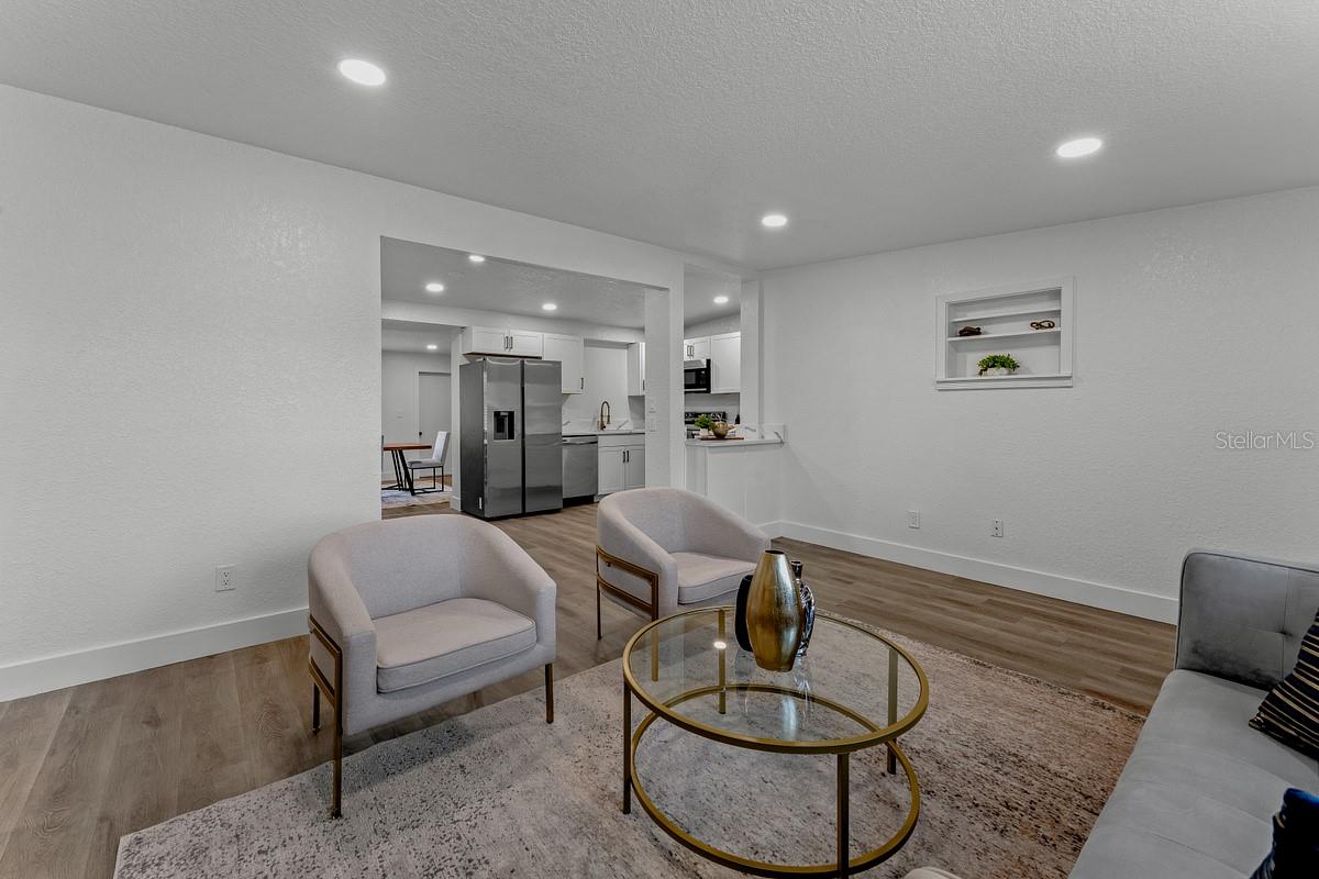 LONGDALE - Residential
