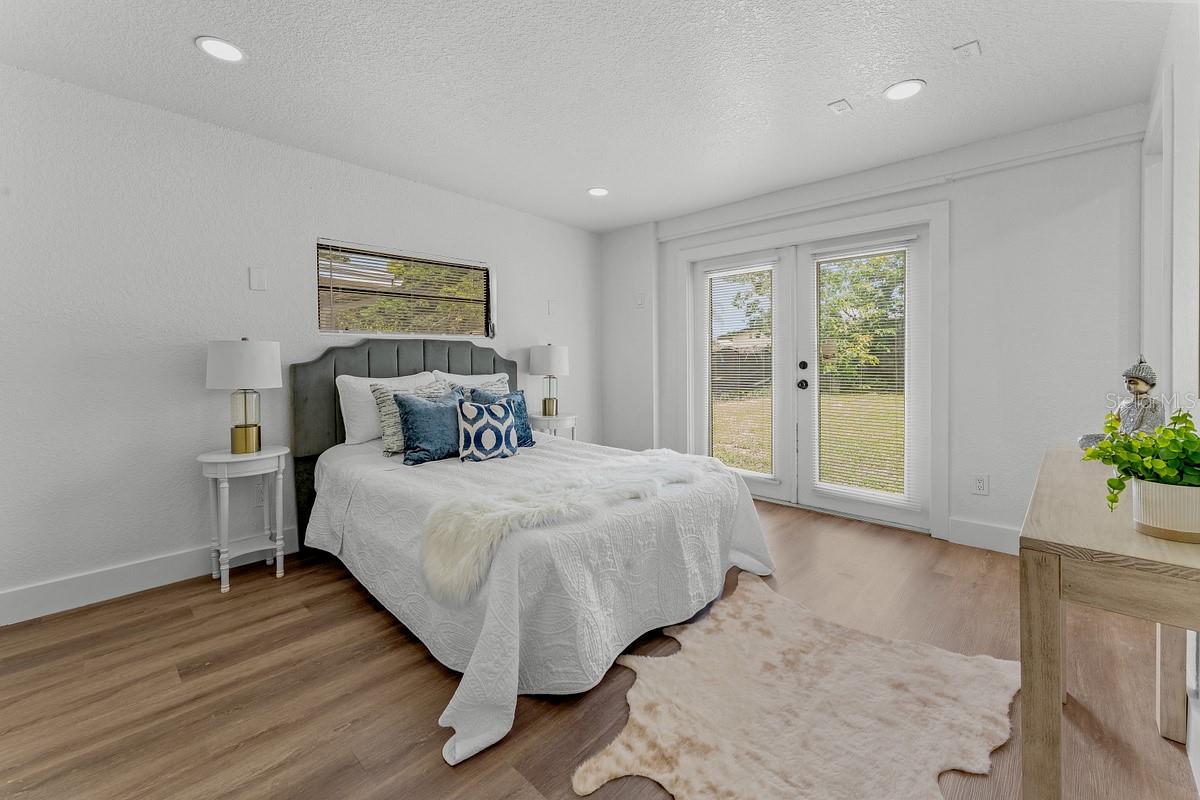 LONGDALE - Residential