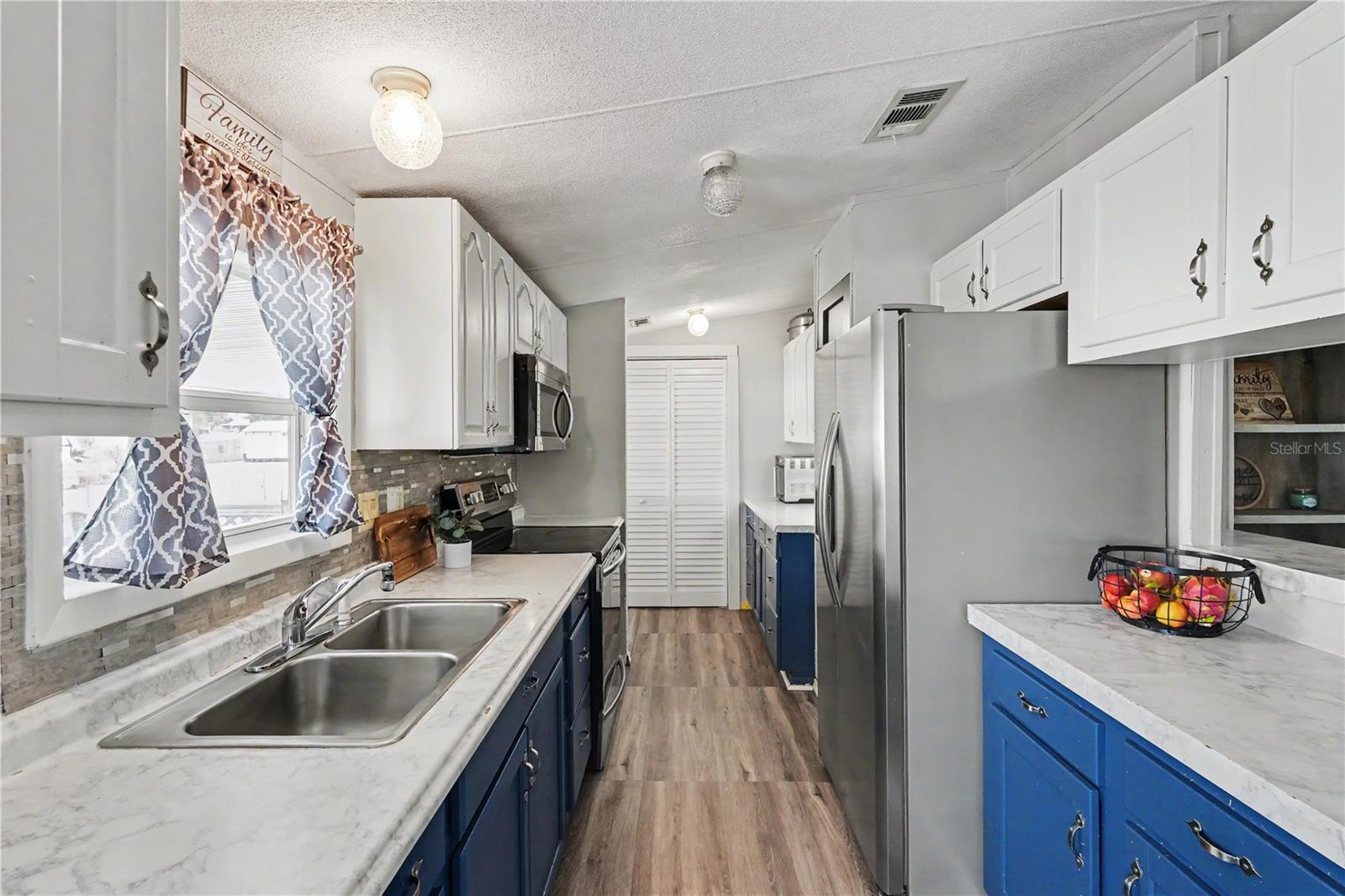 ZEPHYRHILLS COLONY CO - Residential