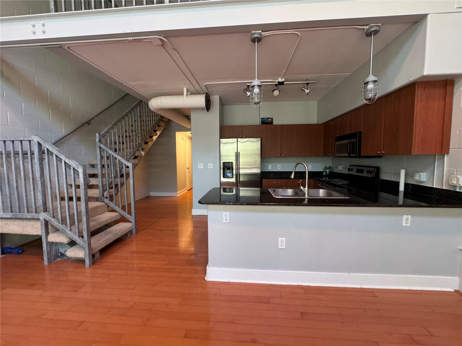 LOFTS OASIS CONDO - Residential