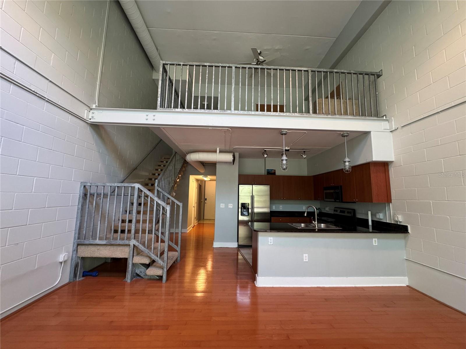 LOFTS OASIS CONDO - Residential