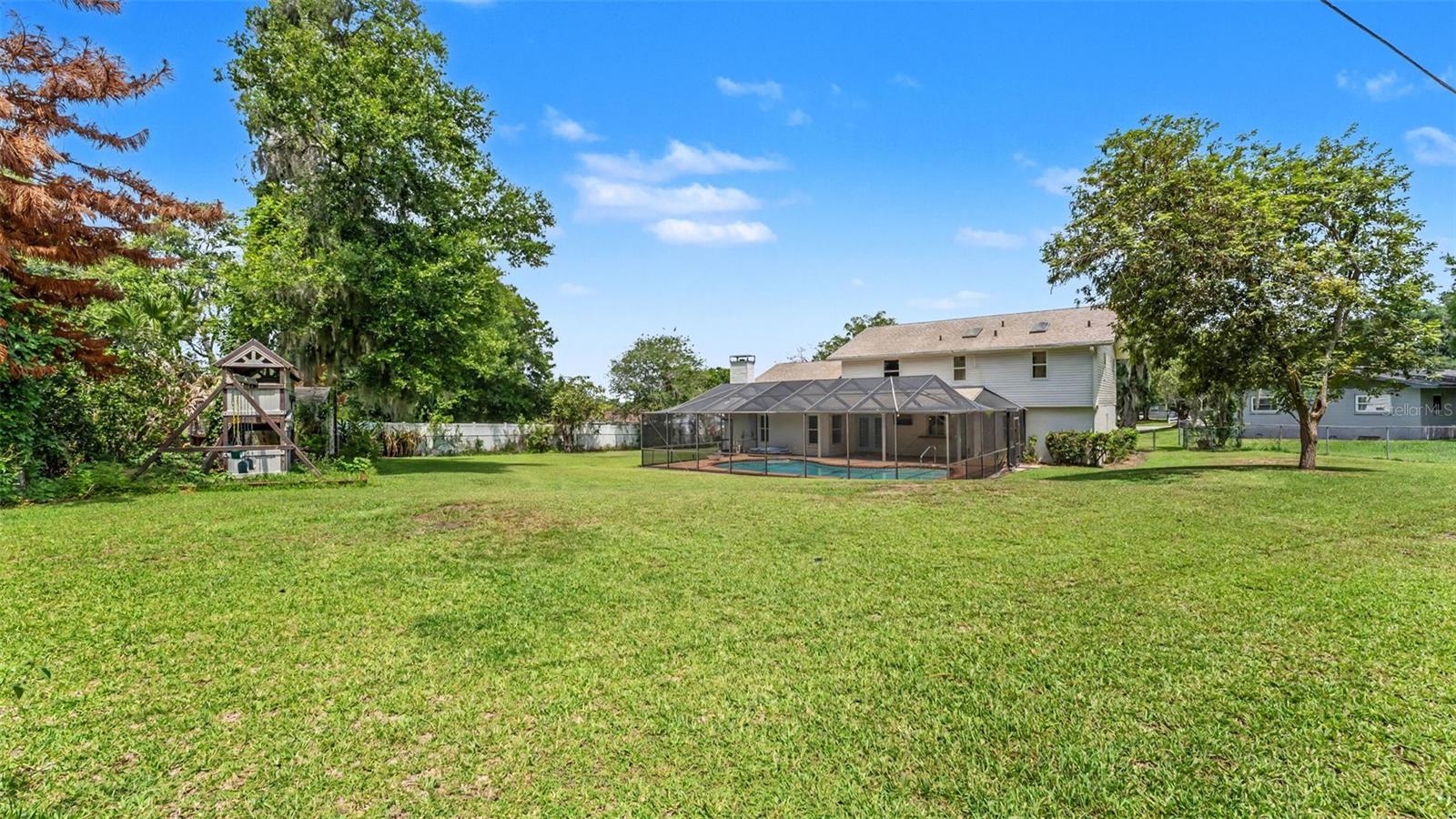 LAKEWOOD ESTATES - Residential