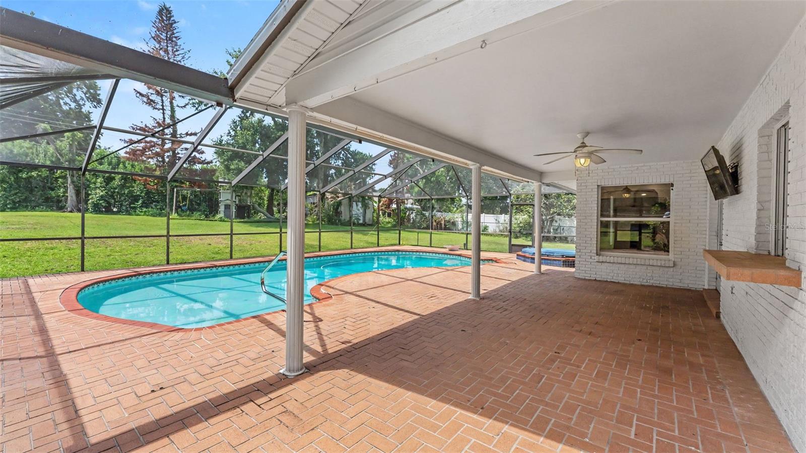LAKEWOOD ESTATES - Residential