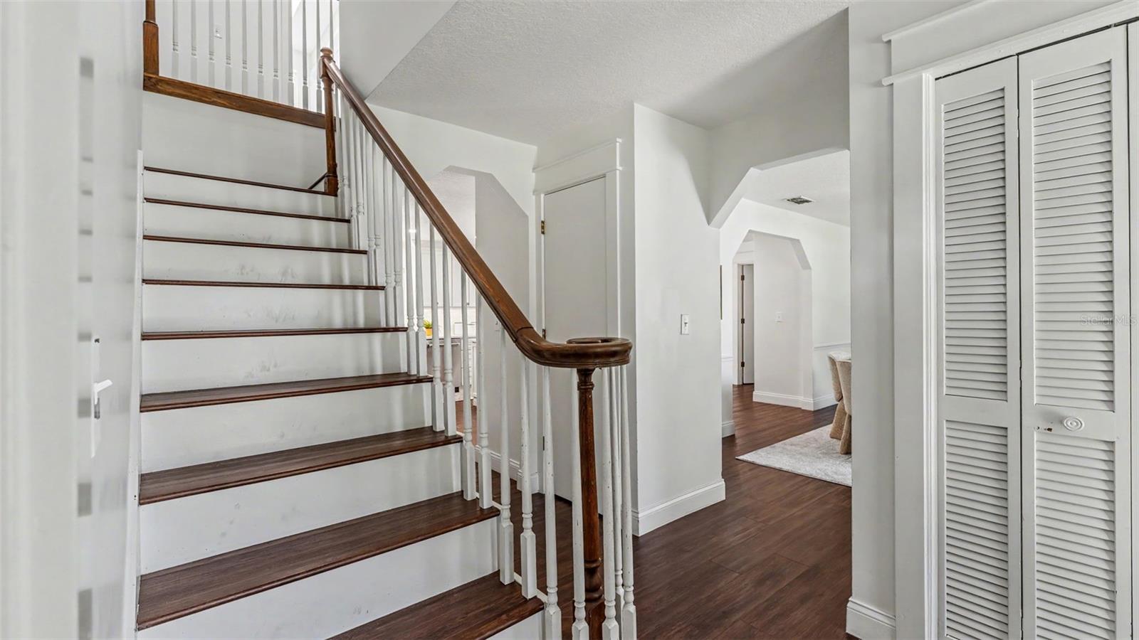 LAKEWOOD ESTATES - Residential