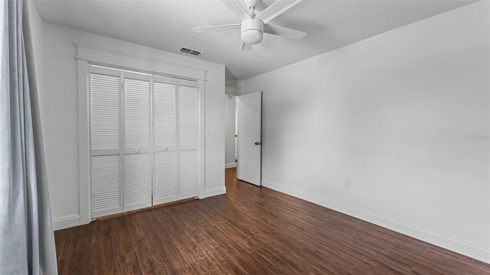 LAKEWOOD ESTATES - Residential