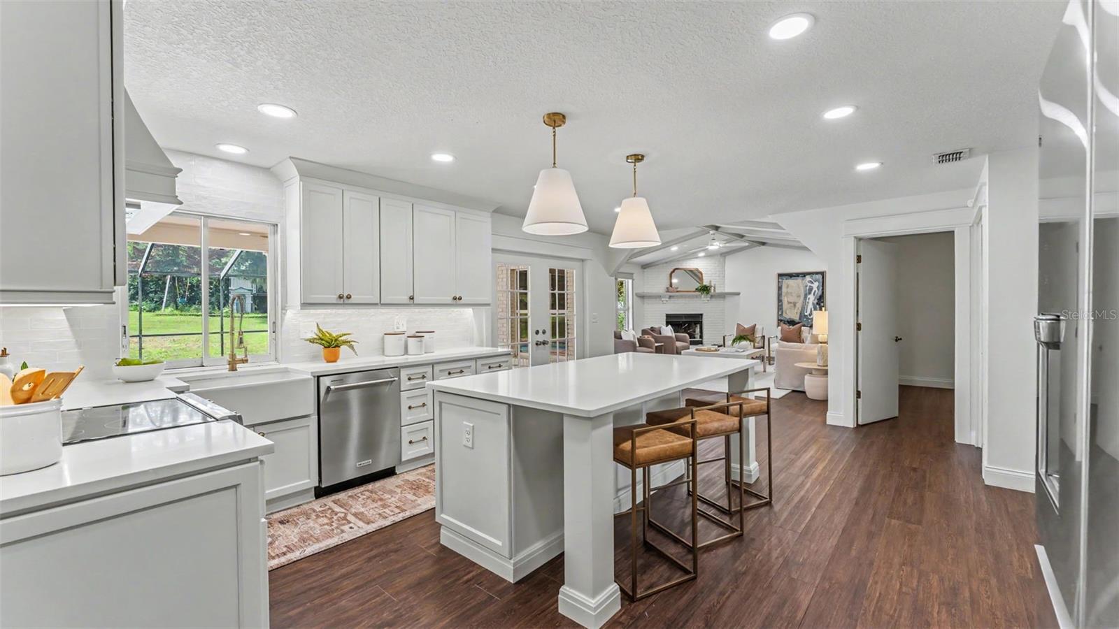 LAKEWOOD ESTATES - Residential