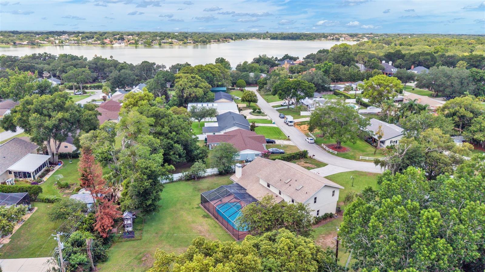 LAKEWOOD ESTATES - Residential