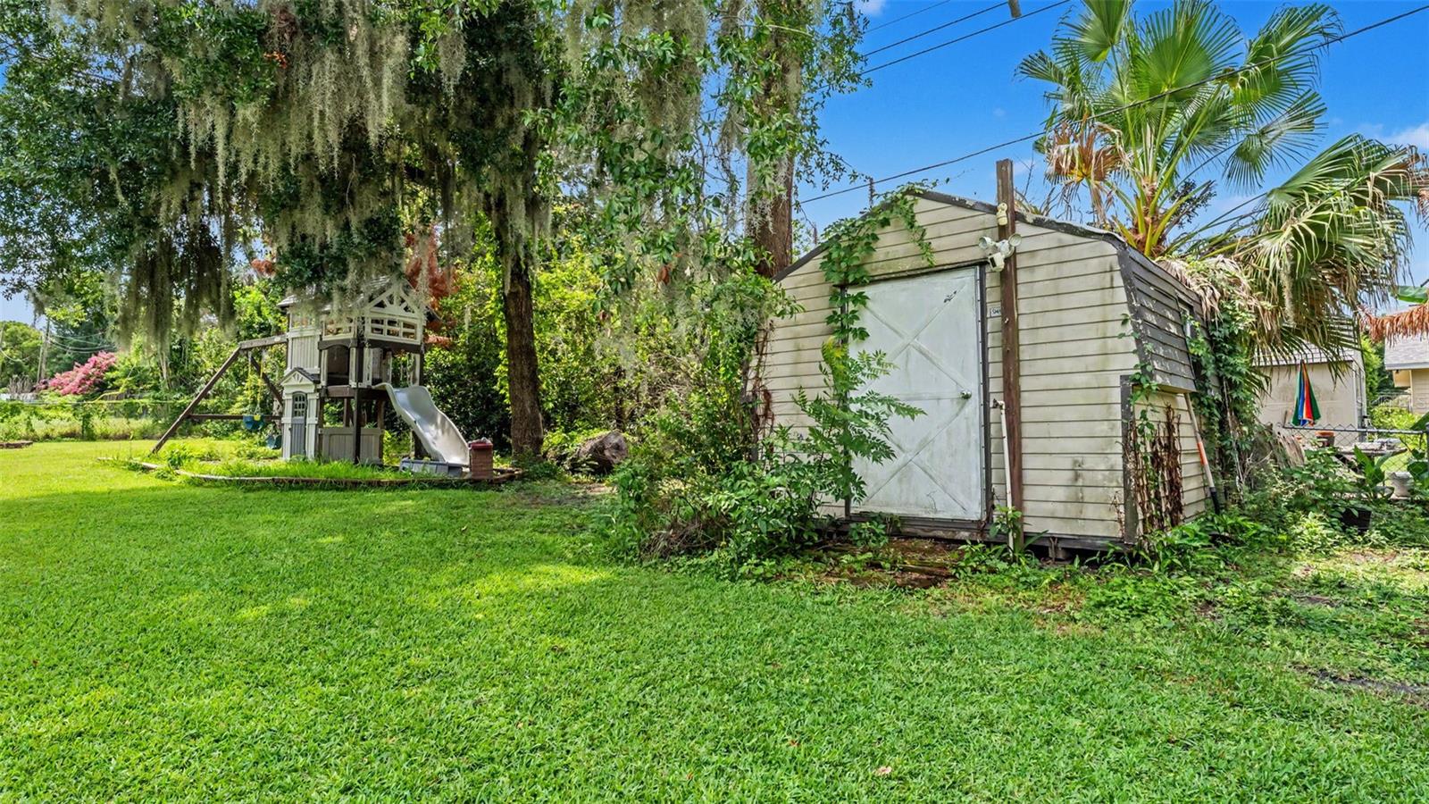 LAKEWOOD ESTATES - Residential