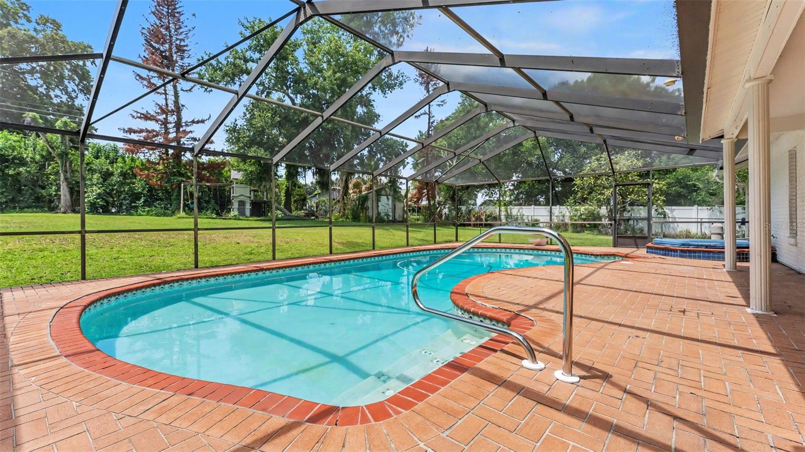 LAKEWOOD ESTATES - Residential