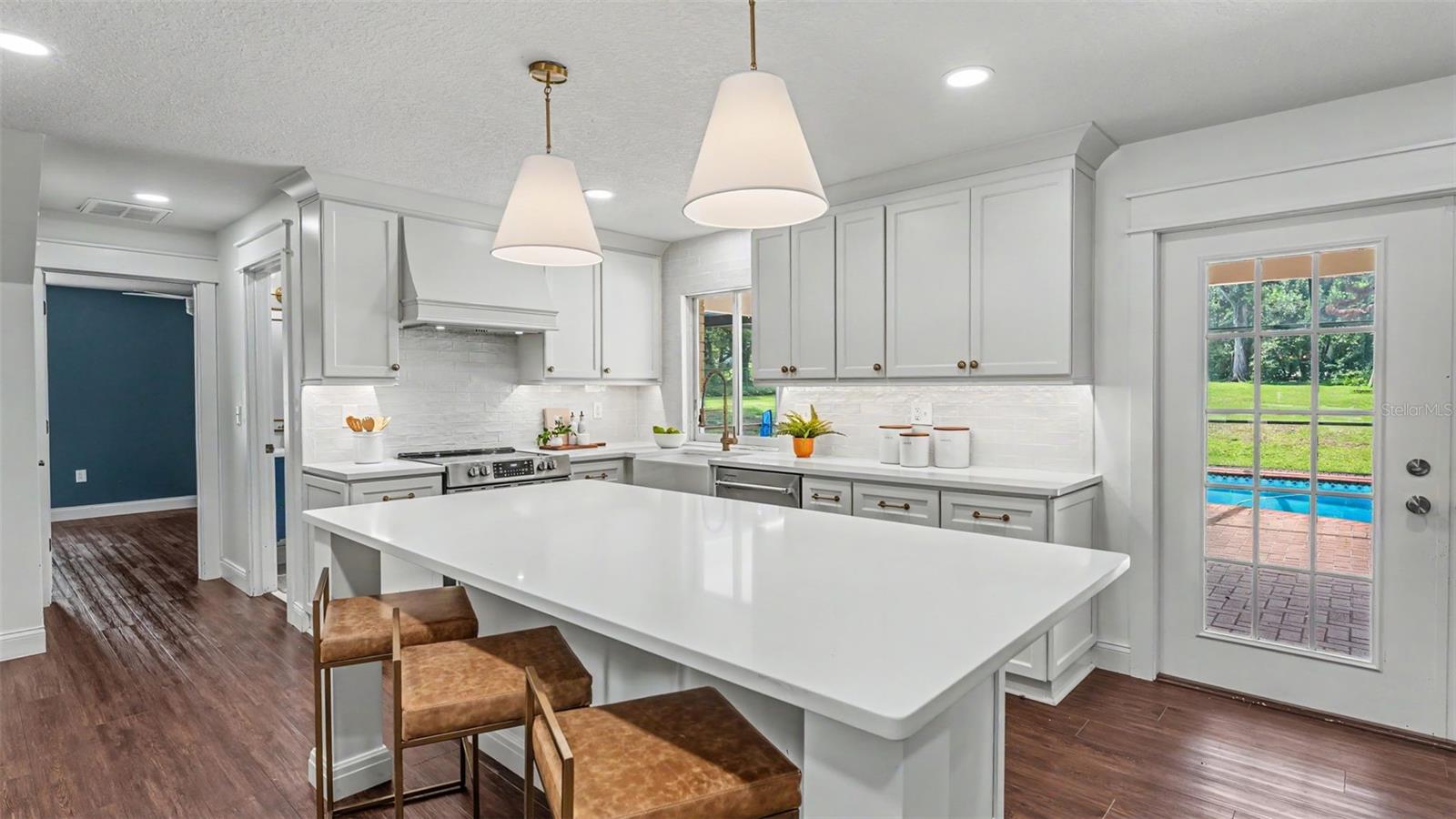 LAKEWOOD ESTATES - Residential