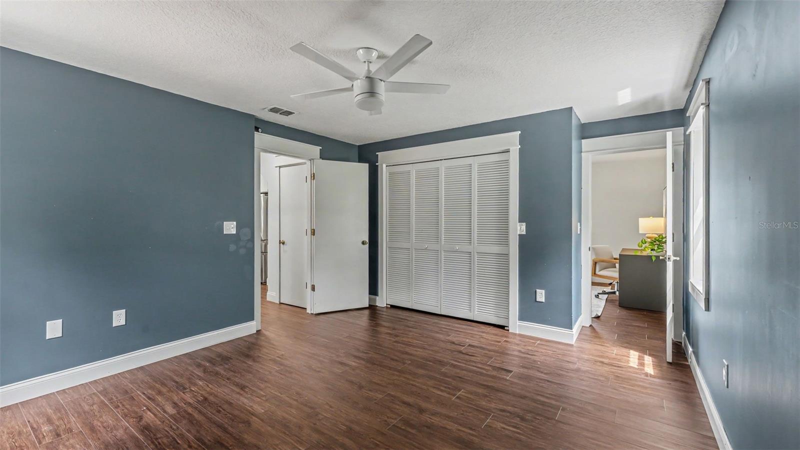 LAKEWOOD ESTATES - Residential