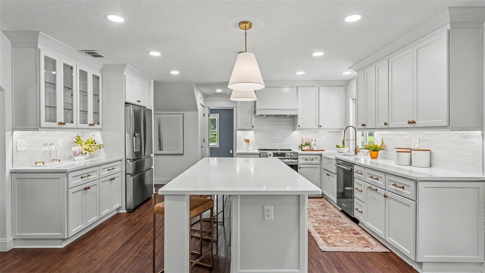 LAKEWOOD ESTATES - Residential