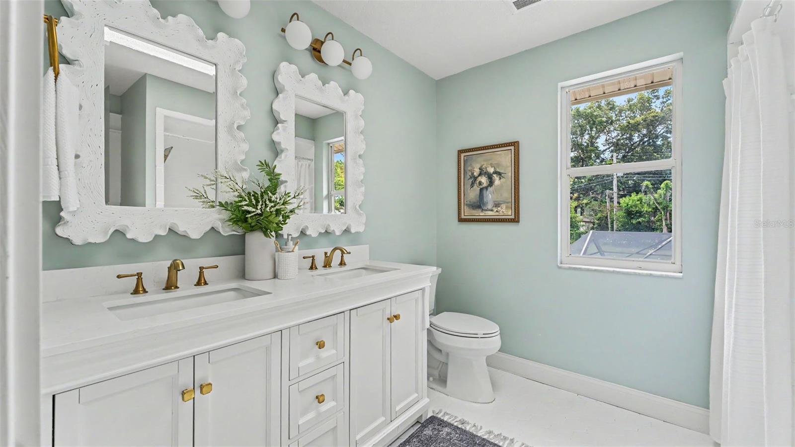 LAKEWOOD ESTATES - Residential