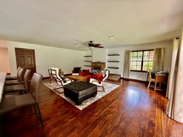 LONG LEAF PLANTATION UNIT 02 - Residential Lease