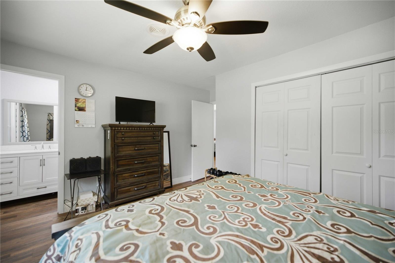 CASTLE HILLS - Residential