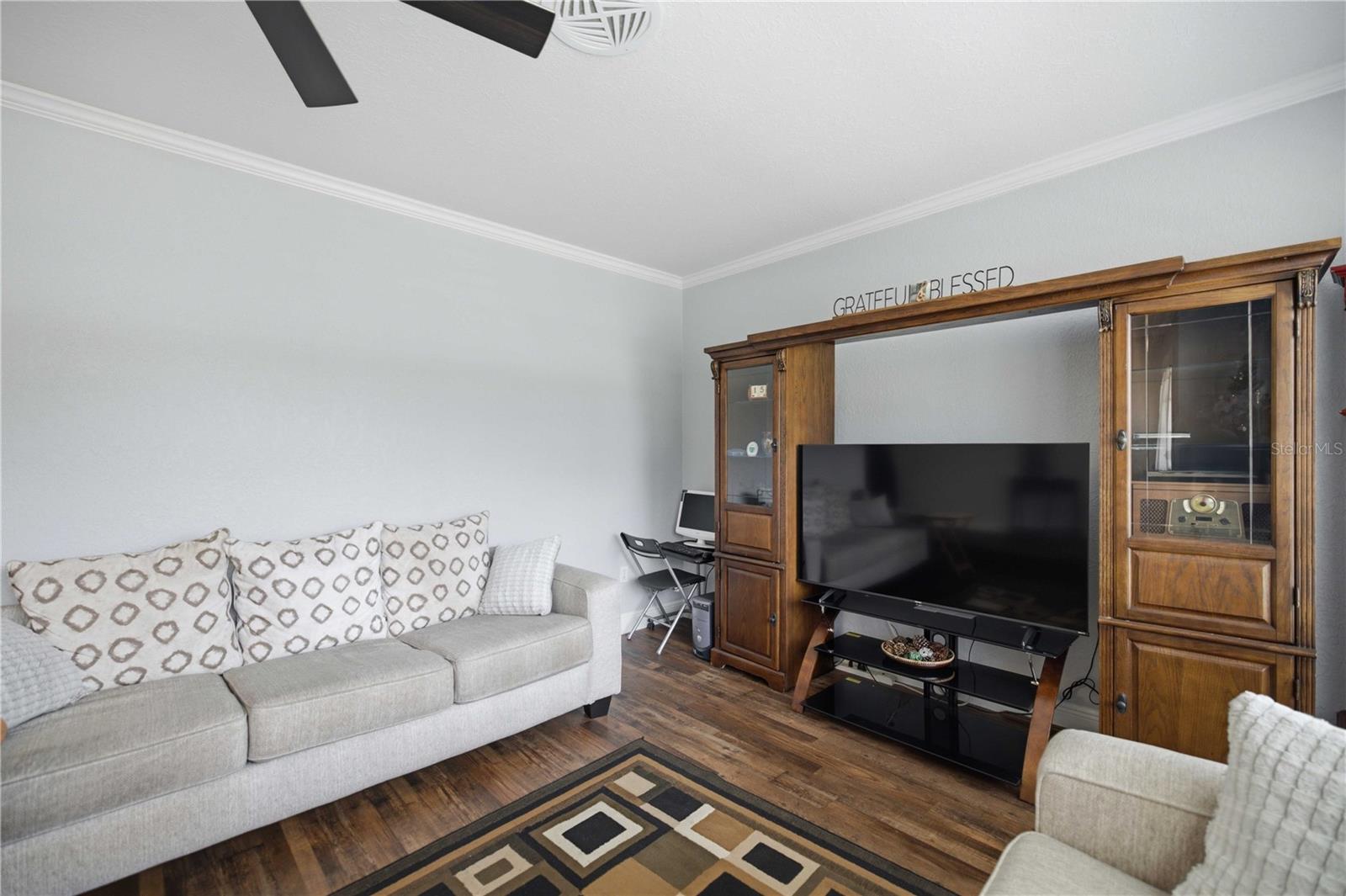 CASTLE HILLS - Residential