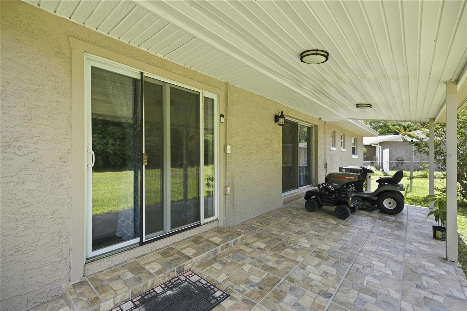 CASTLE HILLS - Residential