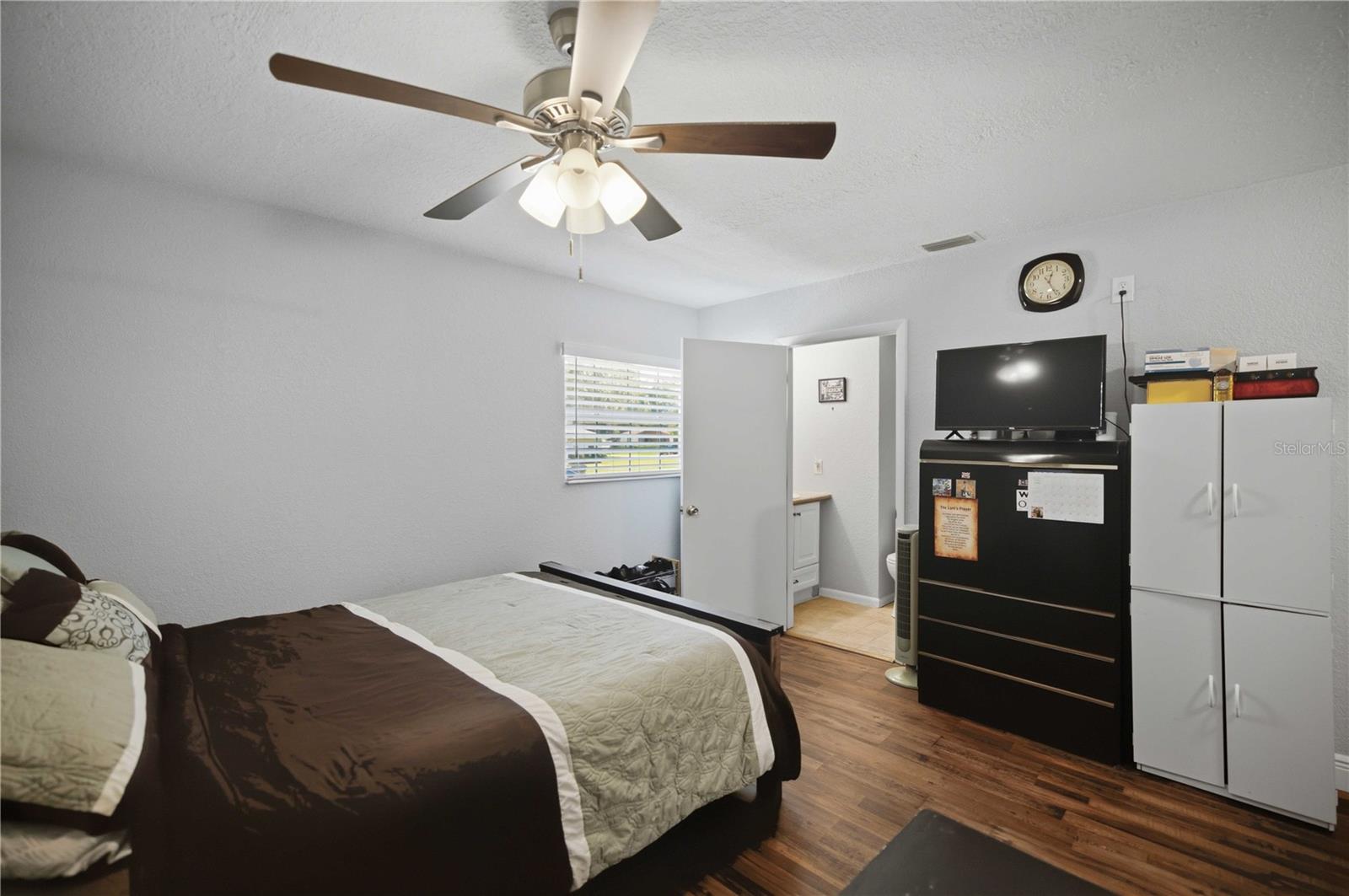 CASTLE HILLS - Residential