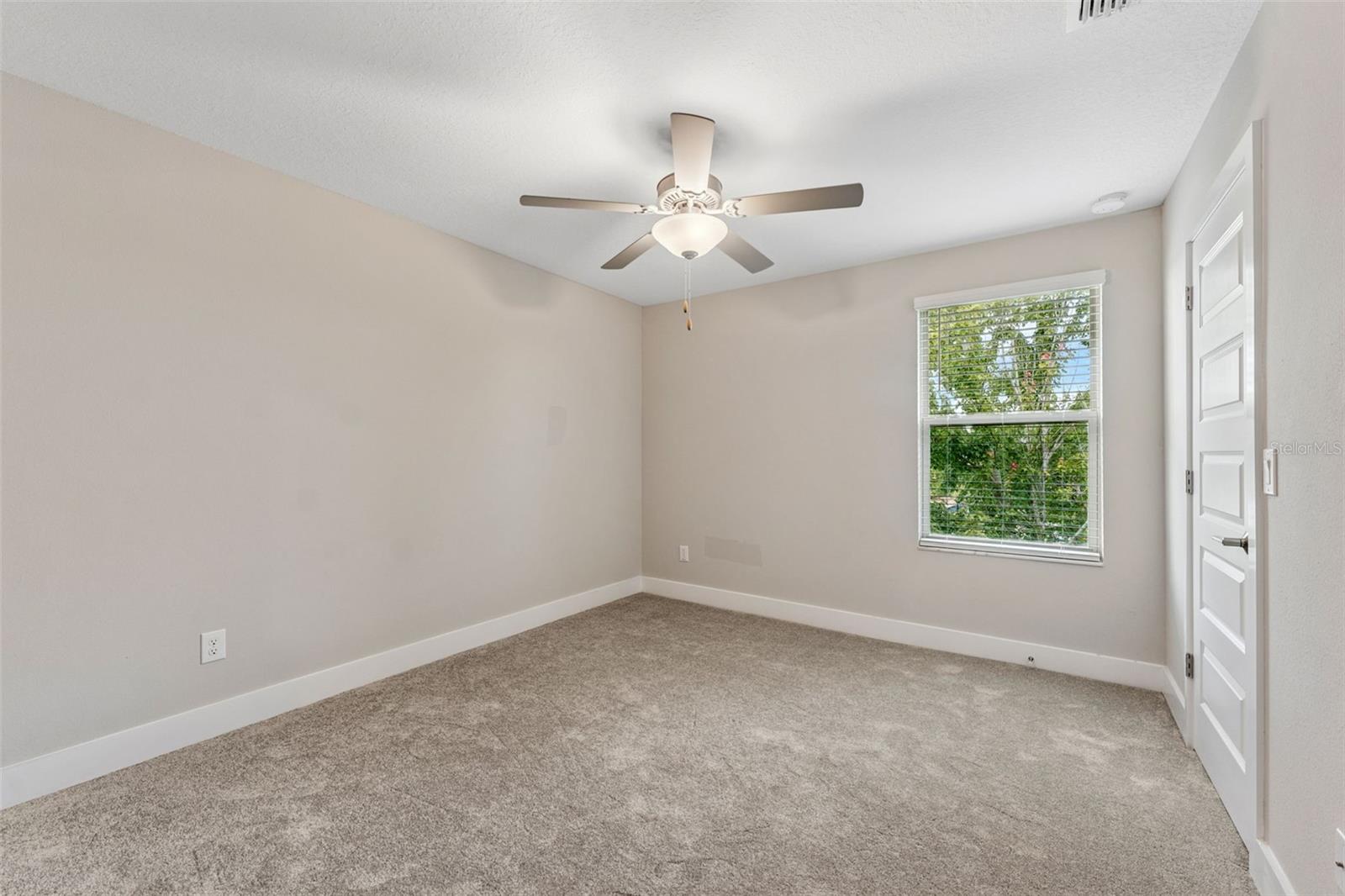 BEXLEY MANORS - Residential Lease