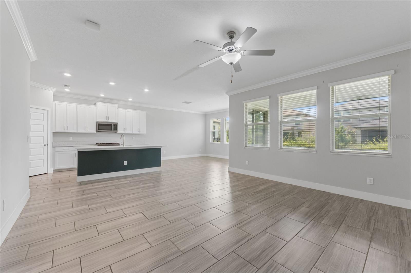 BEXLEY MANORS - Residential Lease