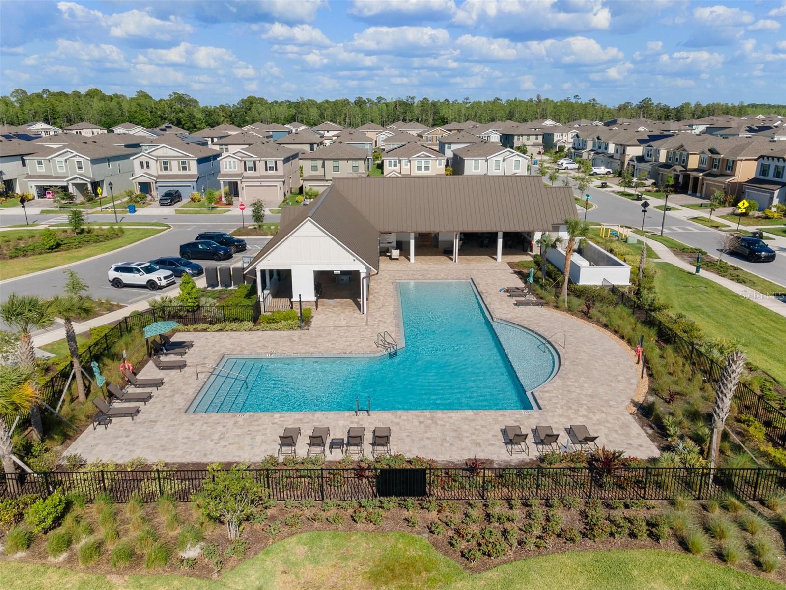 BEXLEY MANORS - Residential Lease