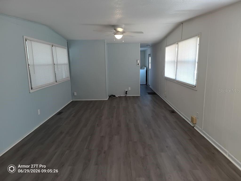 CASA LOMA MOBILEHOME - Residential