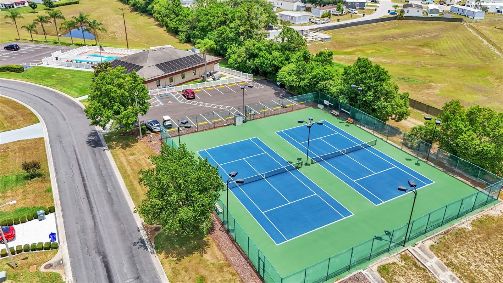 SANDPIPER GOLF & COUNTRY CLUB - Residential