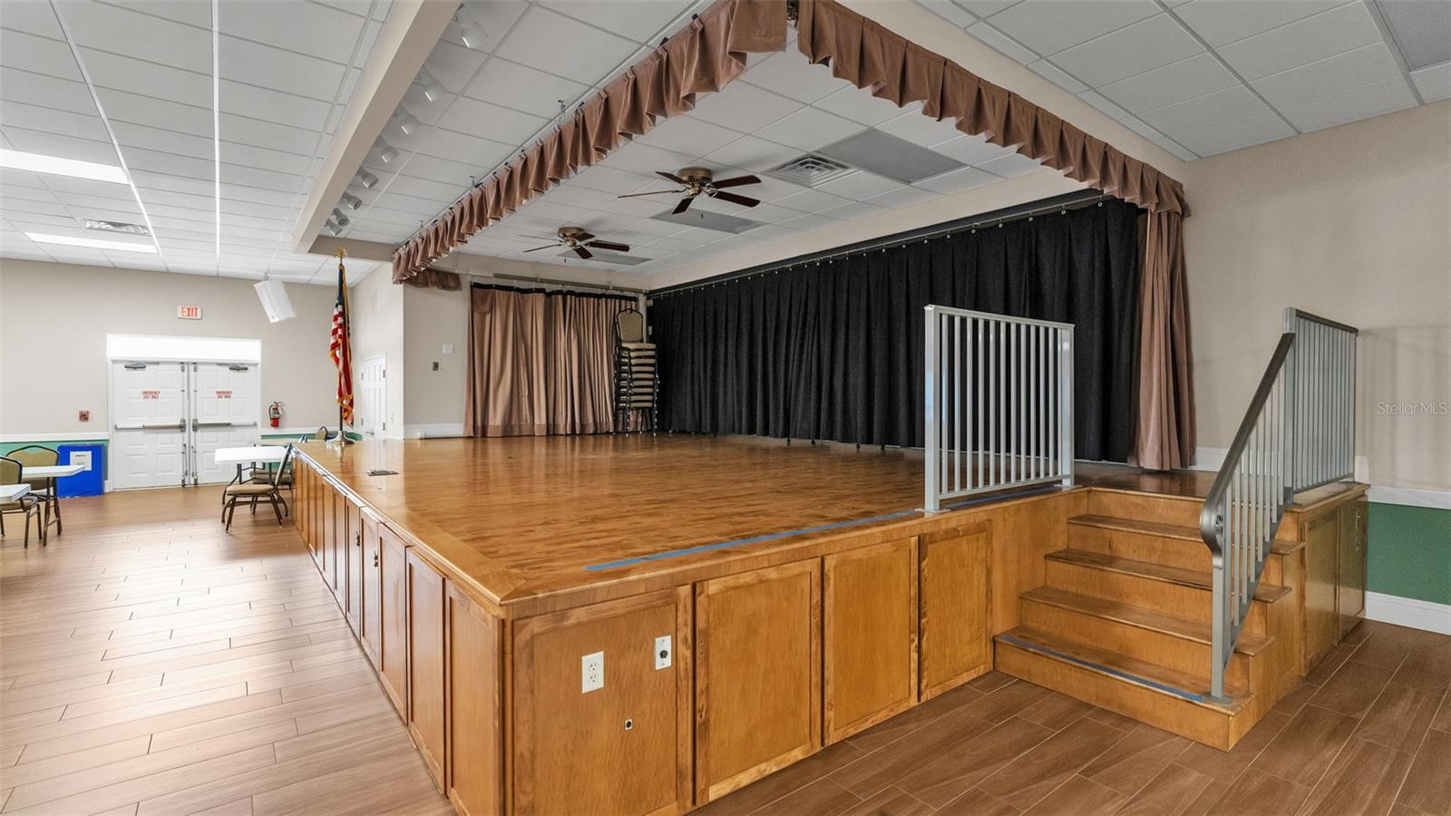 SANDPIPER GOLF & COUNTRY CLUB - Residential