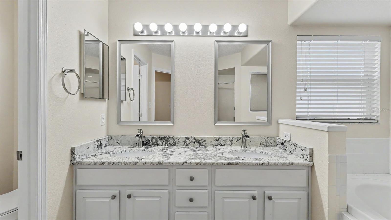 SANDPIPER GOLF & COUNTRY CLUB - Residential