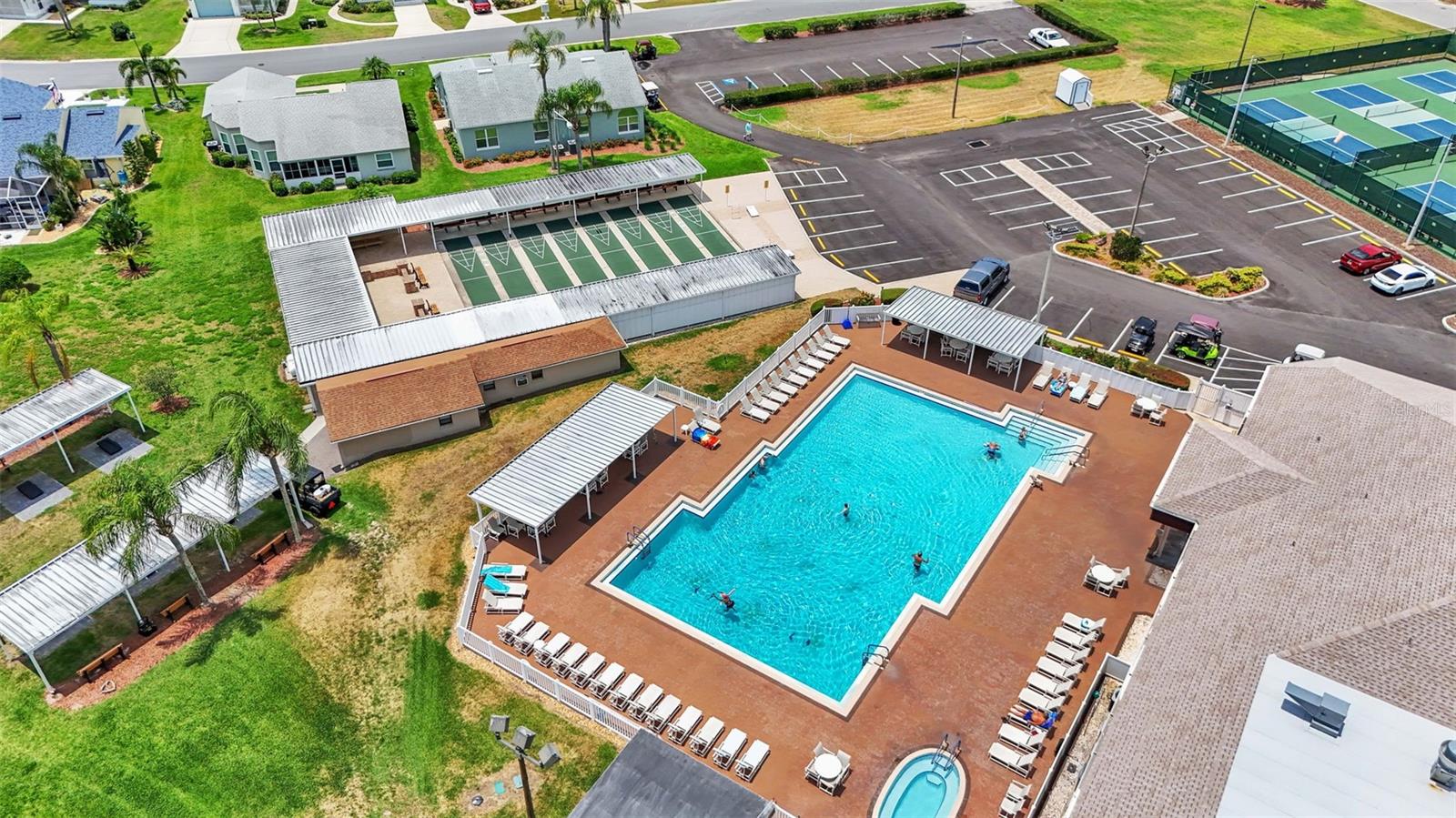 SANDPIPER GOLF & COUNTRY CLUB - Residential