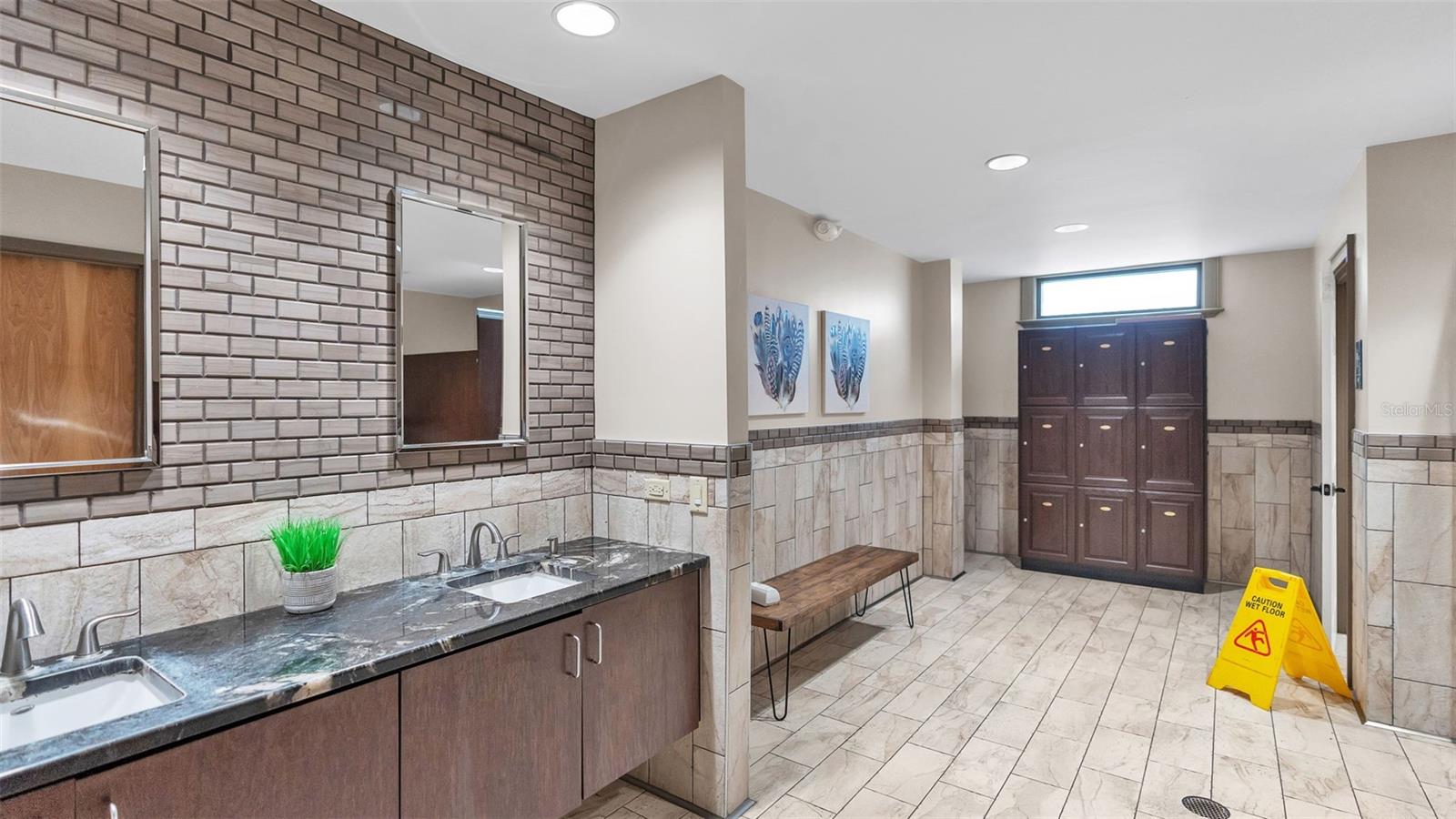 SANDPIPER GOLF & COUNTRY CLUB - Residential