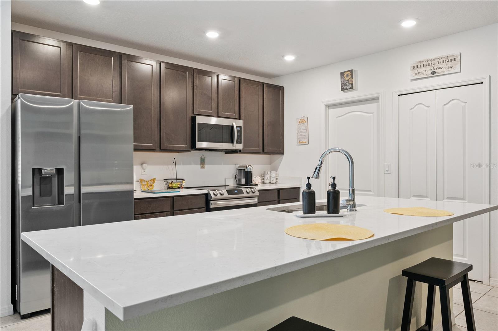KNIGHT LAKE ESTATES - Residential