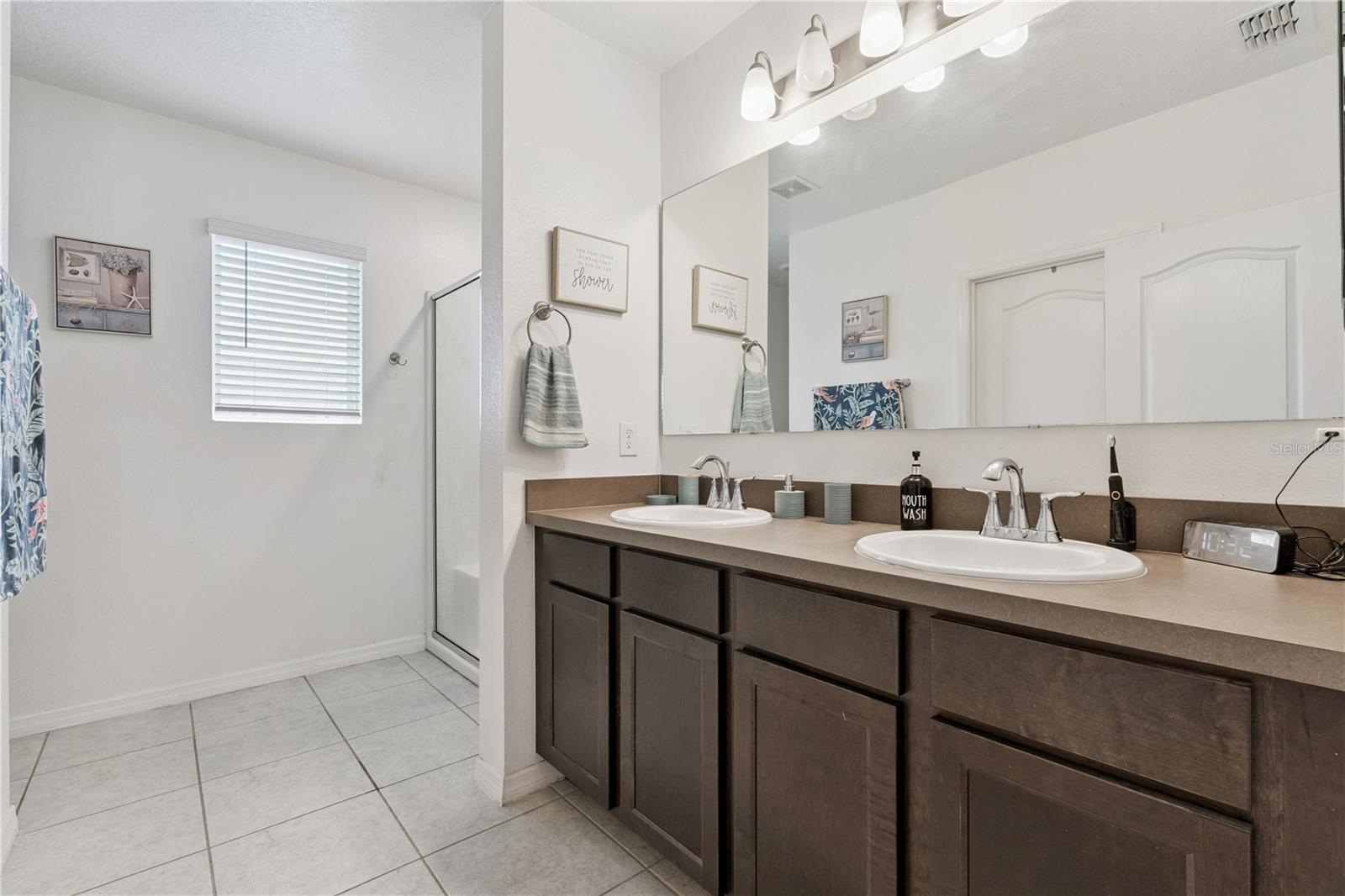 KNIGHT LAKE ESTATES - Residential
