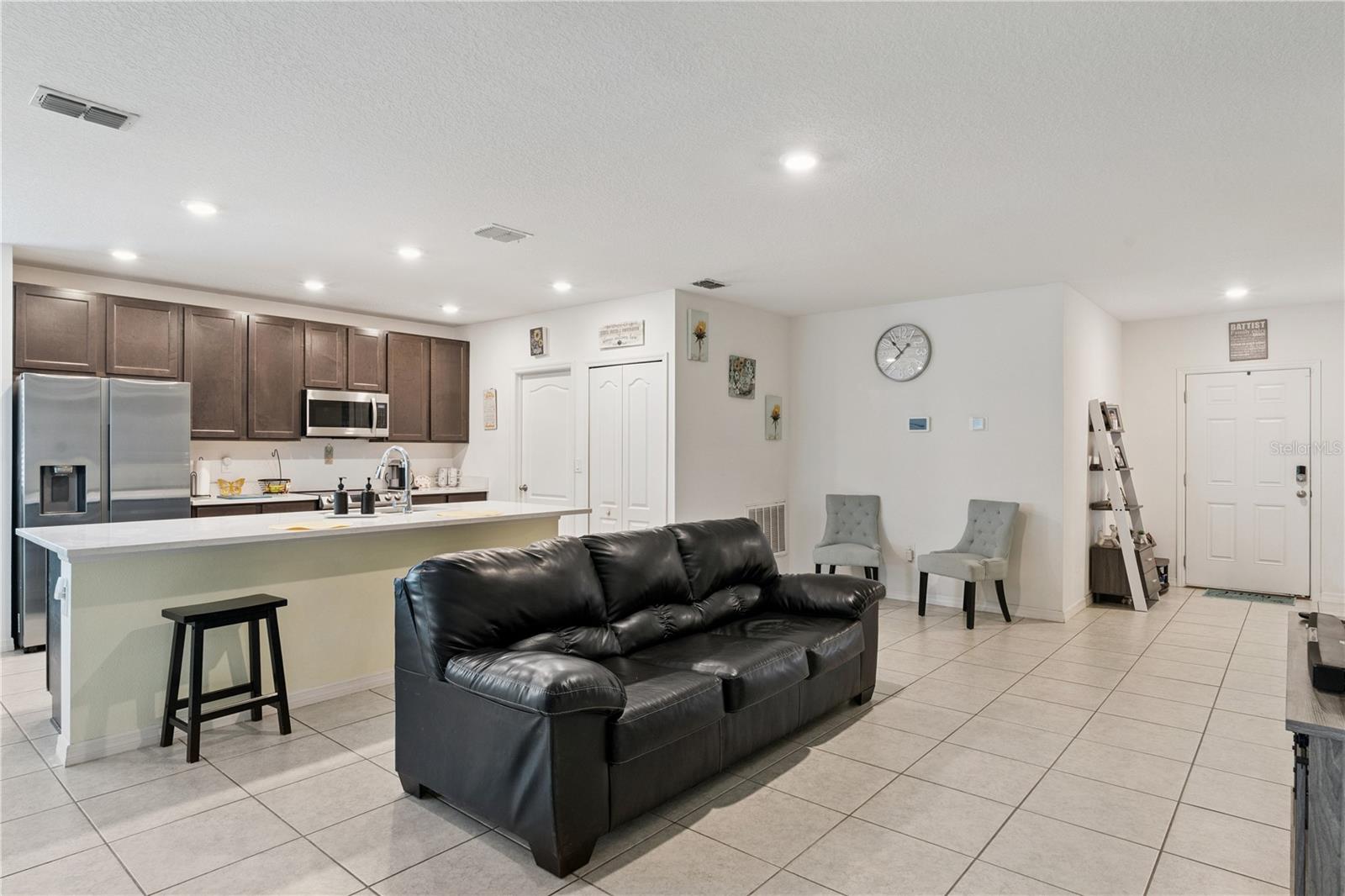 KNIGHT LAKE ESTATES - Residential