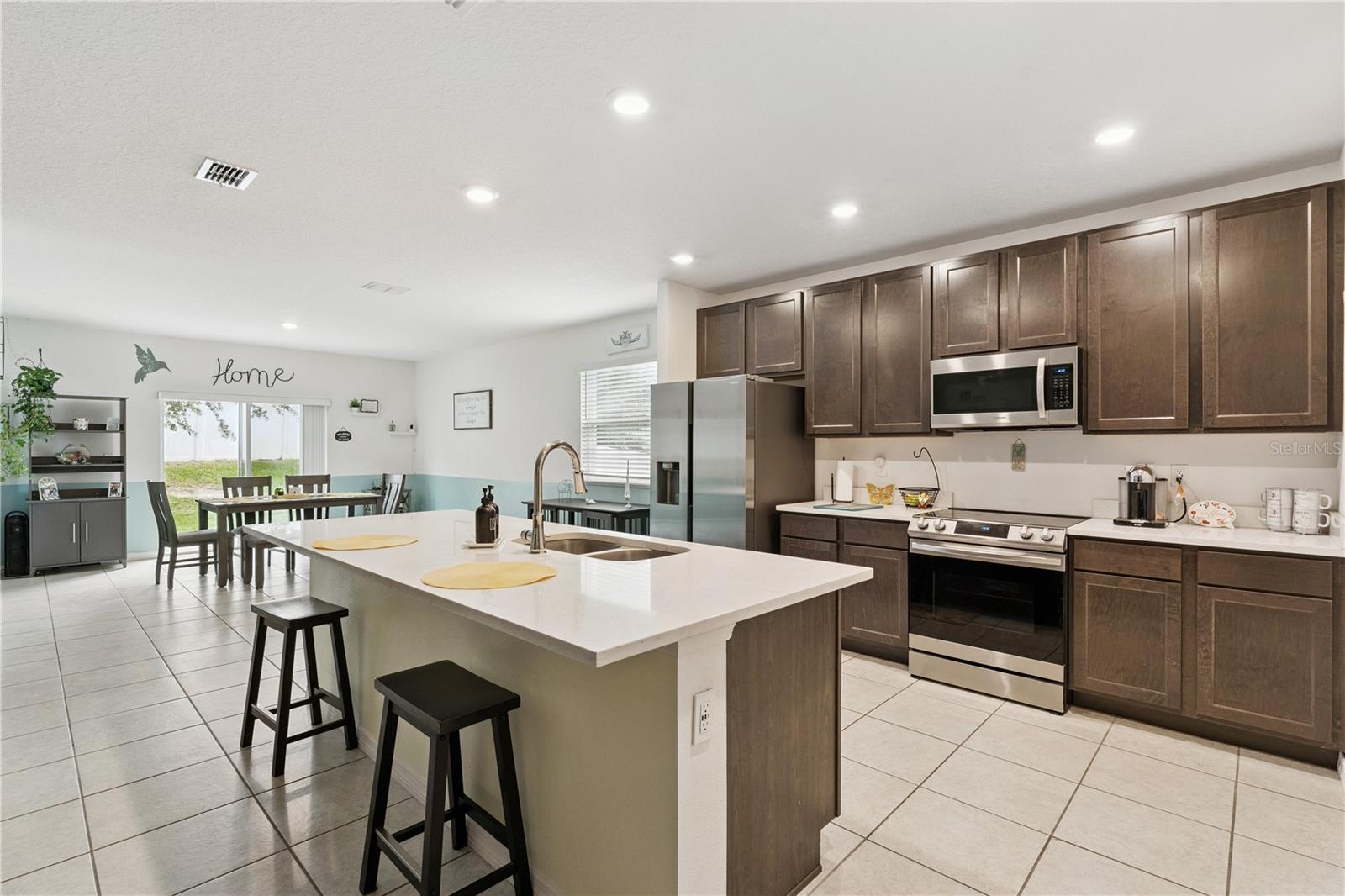 KNIGHT LAKE ESTATES - Residential