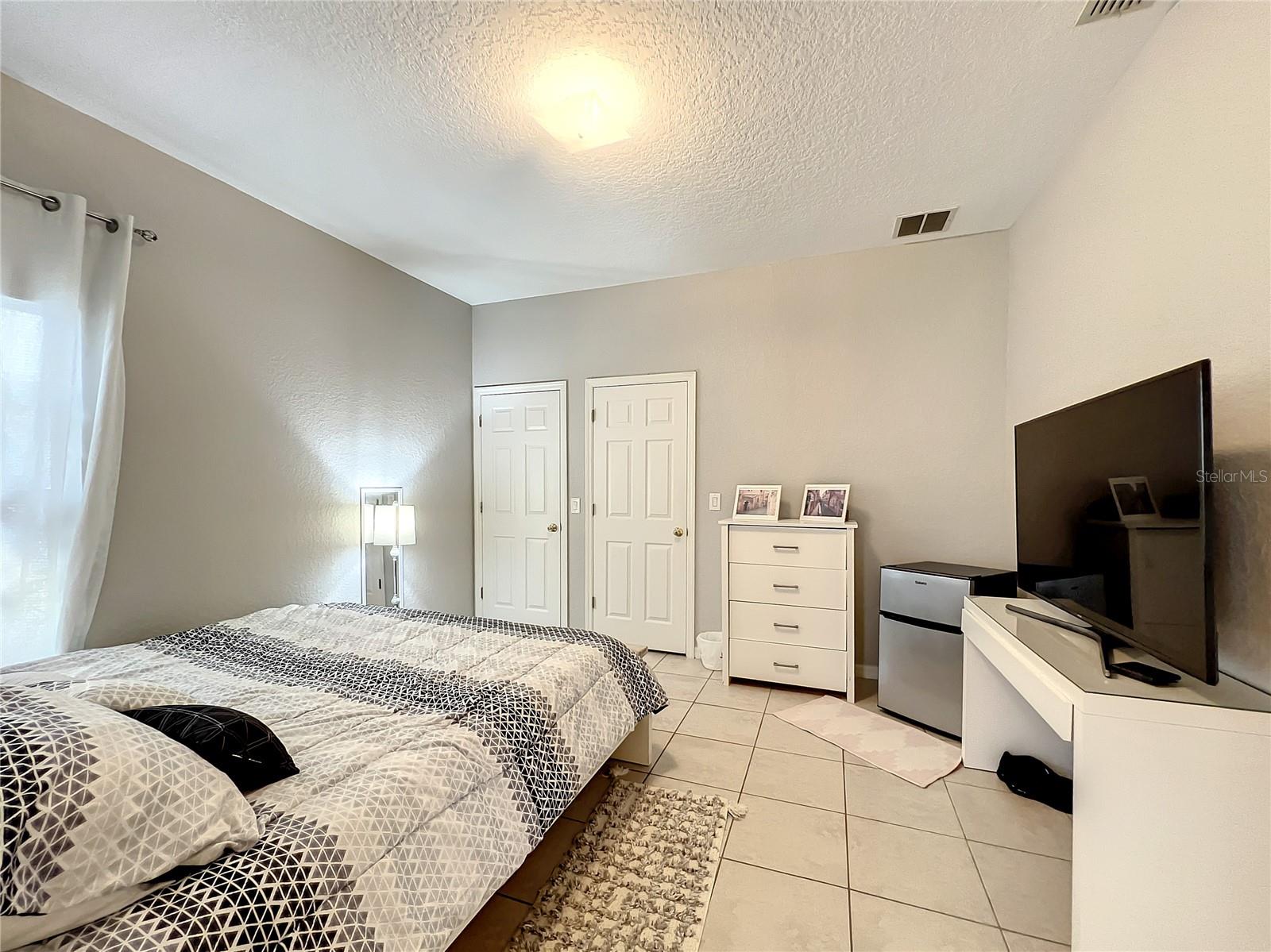 HIGH GROVE UNIT 01 LT 01 PB 50 PG 19-20 - Residential Lease