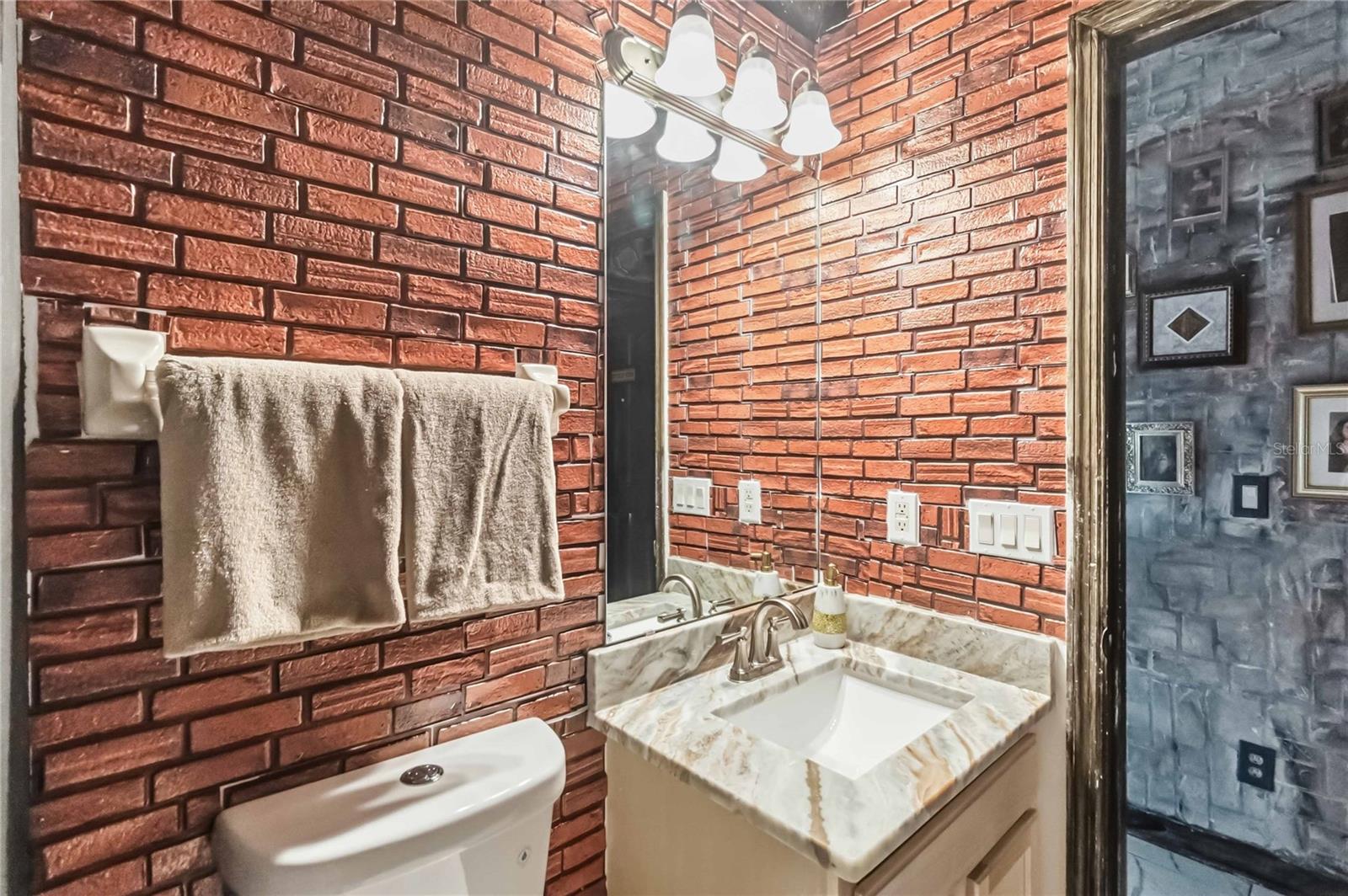 CYPRESS LAKES TWNHMS PH 2 UNIT 2 - Residential