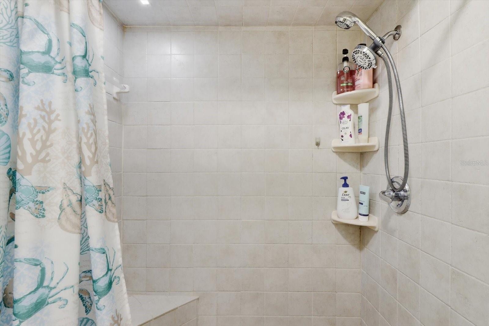 CITRUS SPGS UNIT 01 - Residential