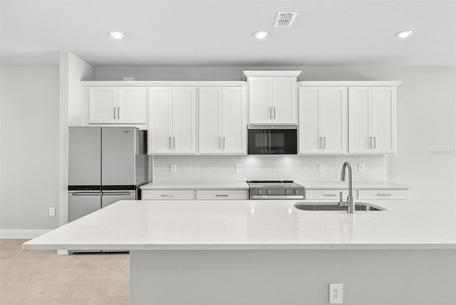 LAKESPUR AT WELLEN PARK - Residential