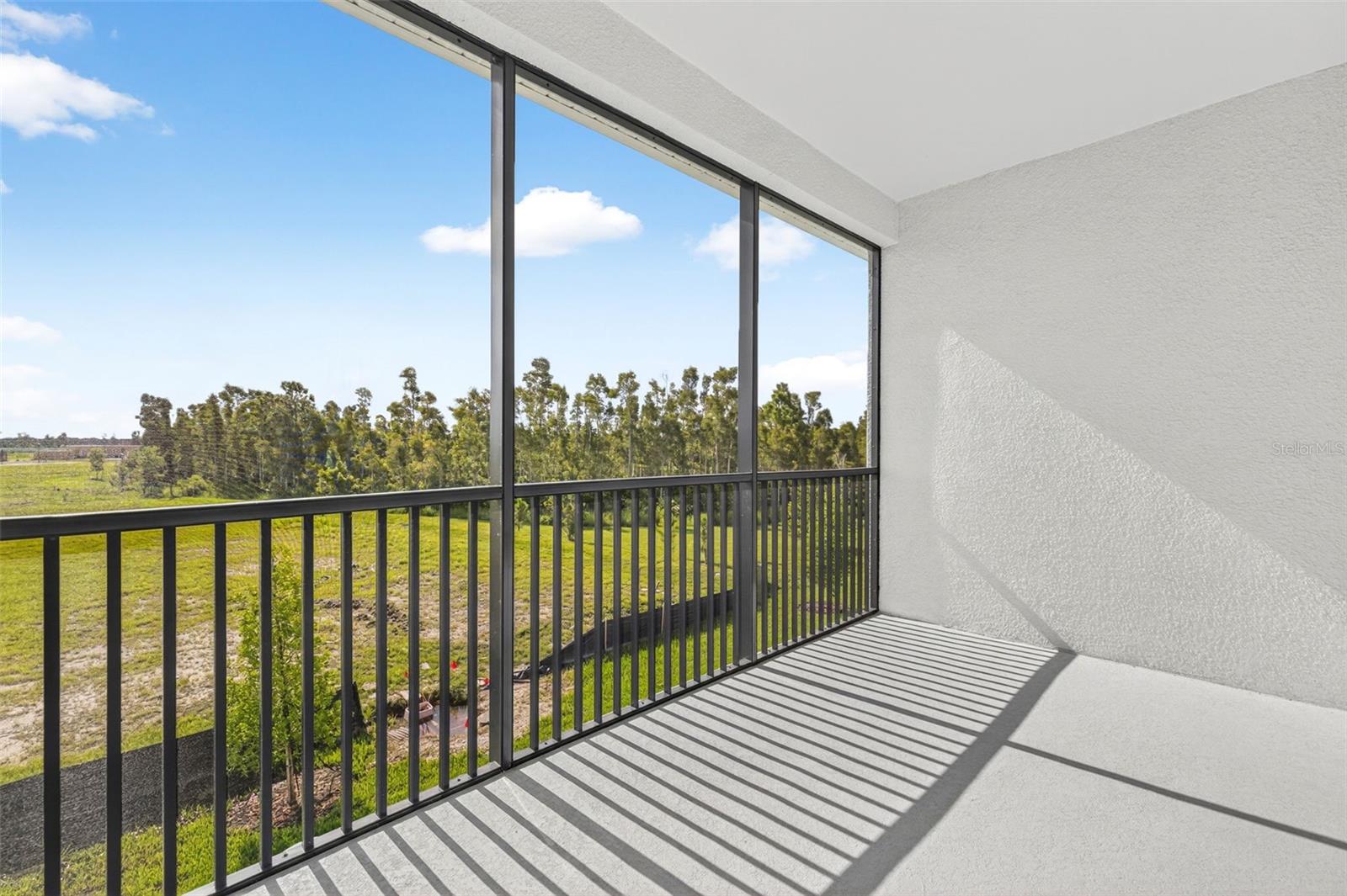 LAKESPUR AT WELLEN PARK - Residential