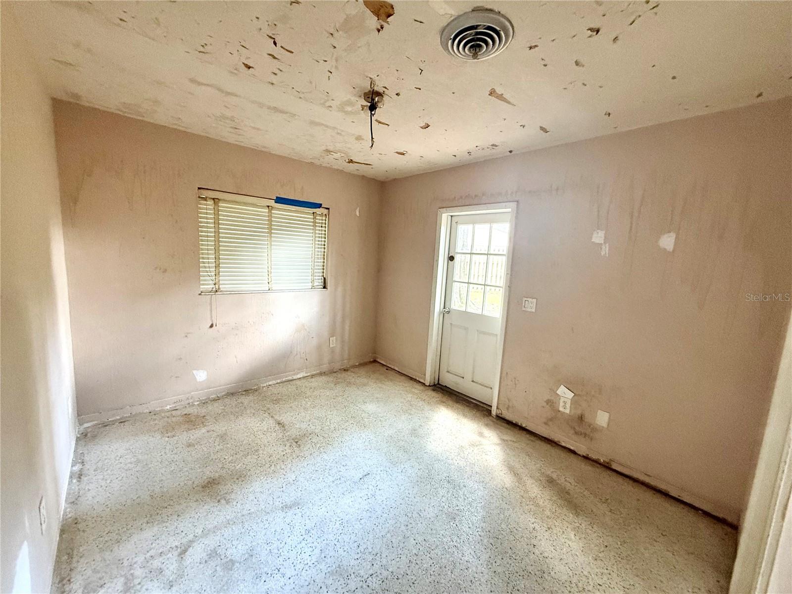WINTER PARK PINES MERRIE OAKS - Residential