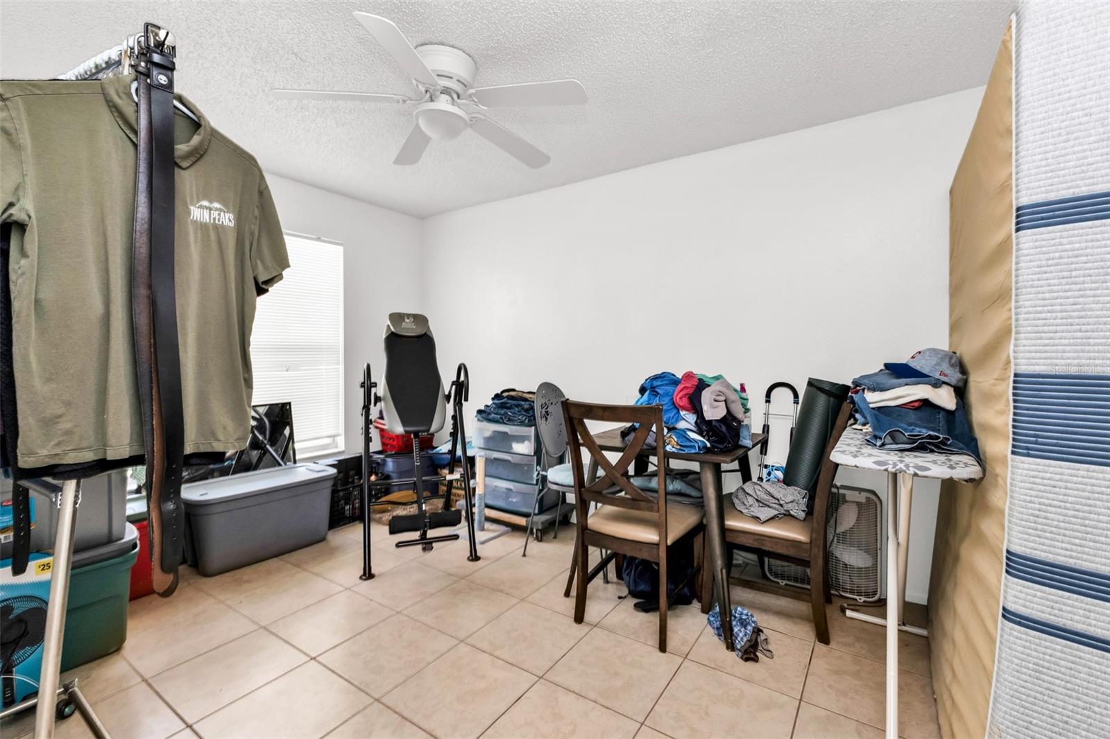 SAN CARLOS PARK - Residential Income