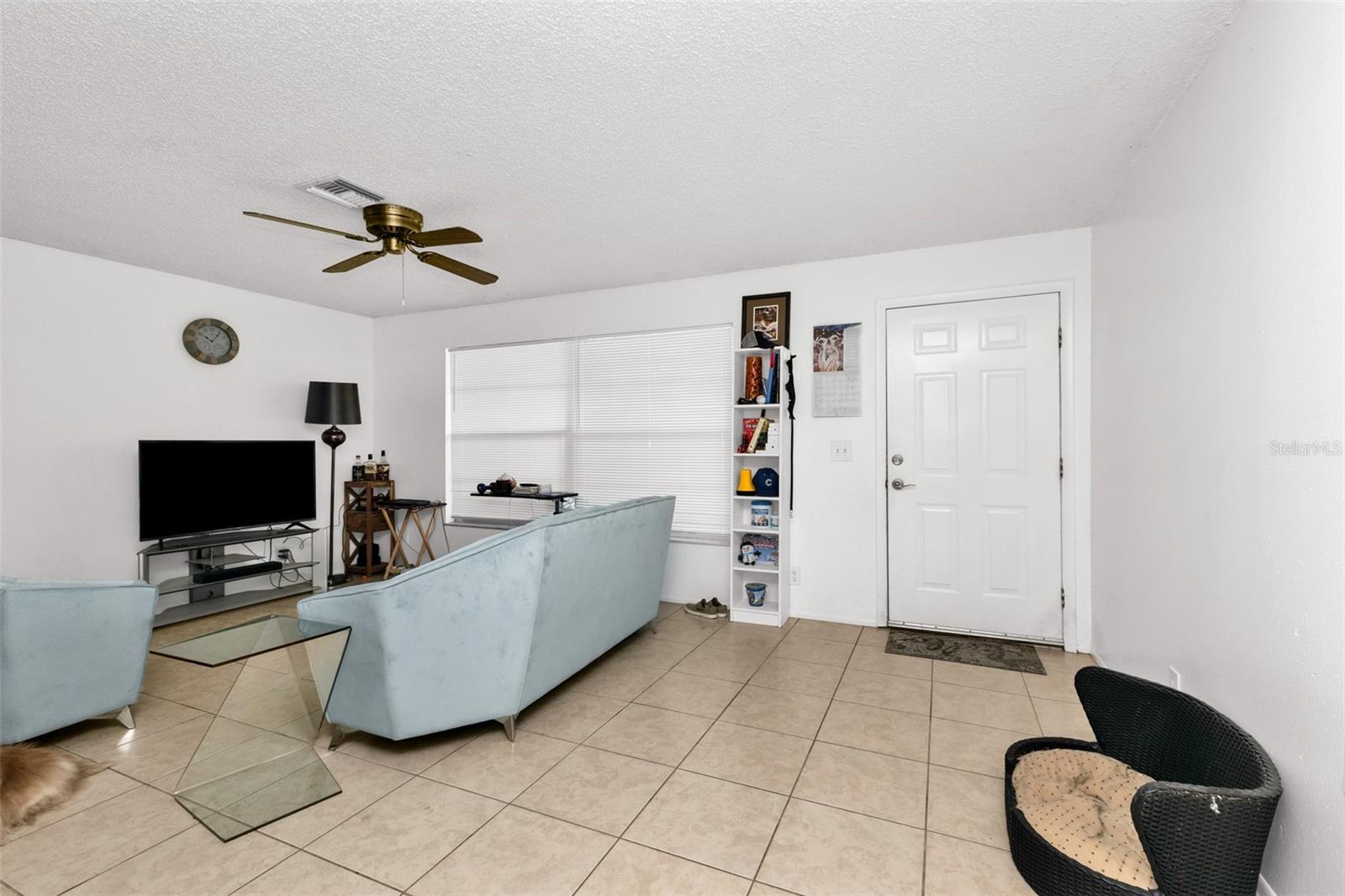 SAN CARLOS PARK - Residential Income